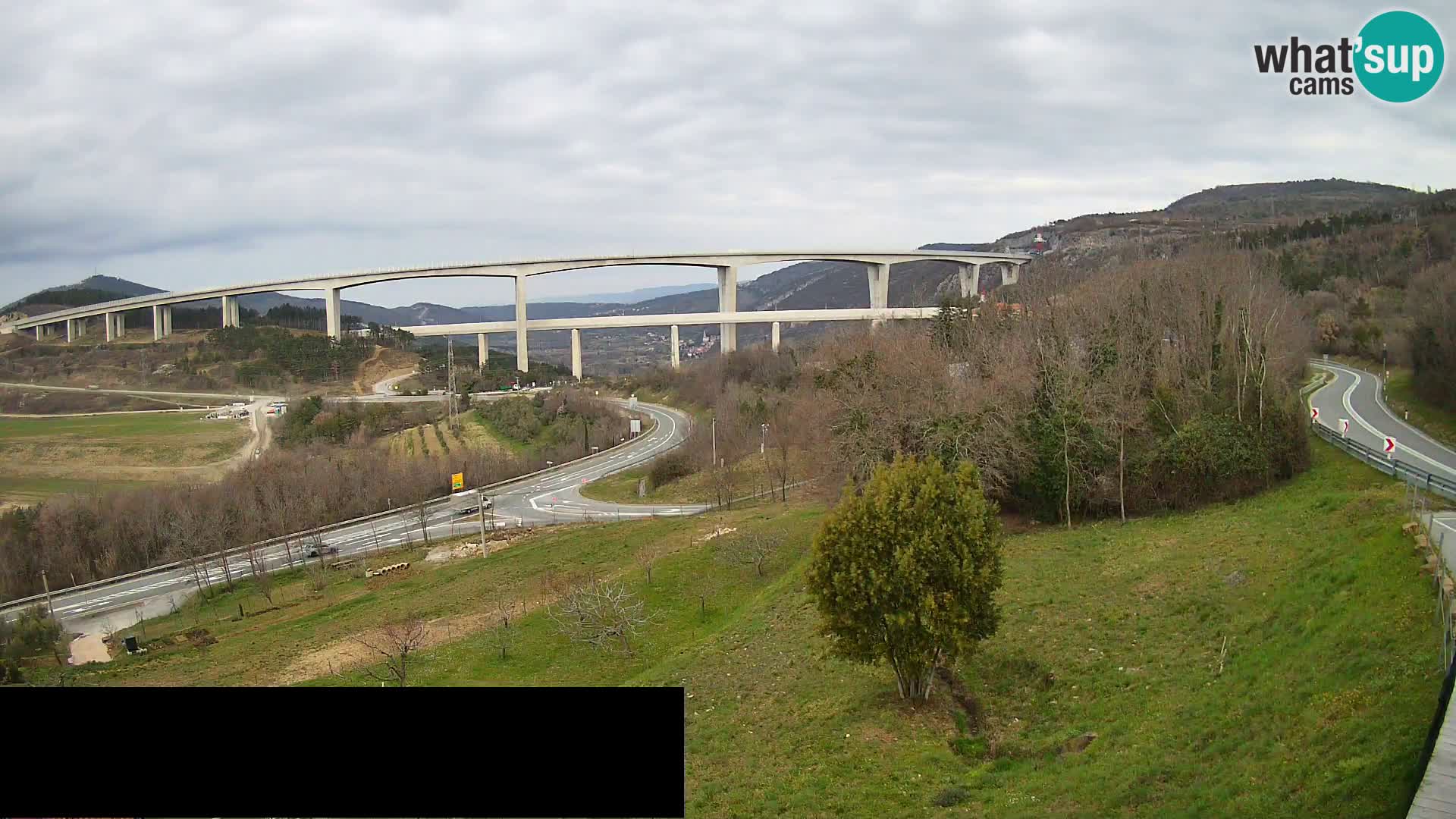 Webcam Črni Kal Viaduct – view from Viki Burger