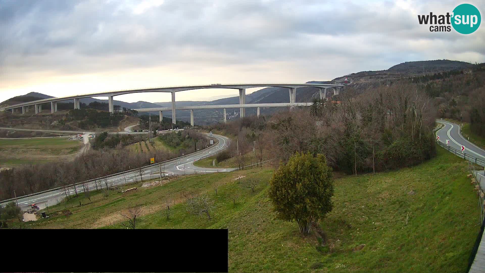 Webcam Črni Kal Viadukt – Viki Burger