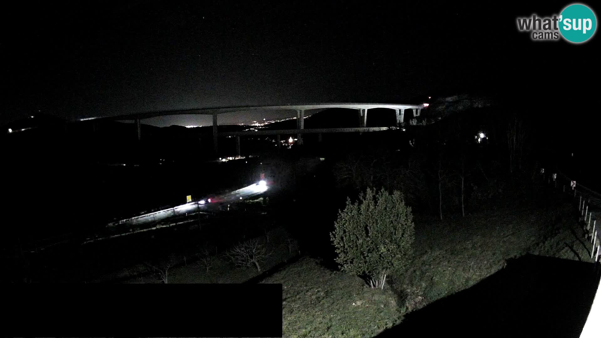 Webcam Črni Kal Viaduct – view from Viki Burger