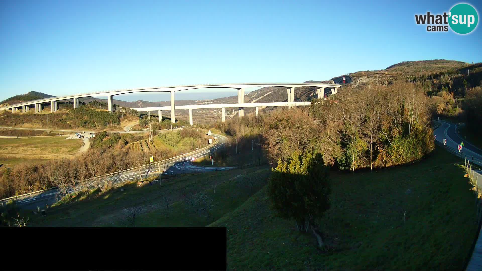 Camera en vivo Črni Kal Viaducto – Viki Burger