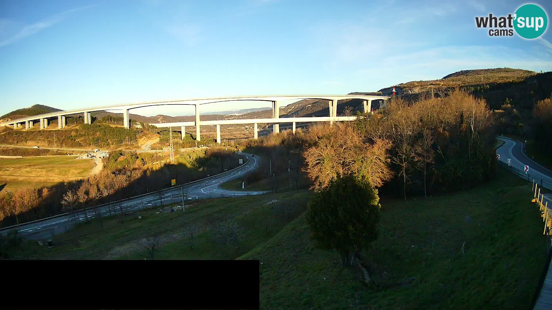 Camera en vivo Črni Kal Viaducto – Viki Burger
