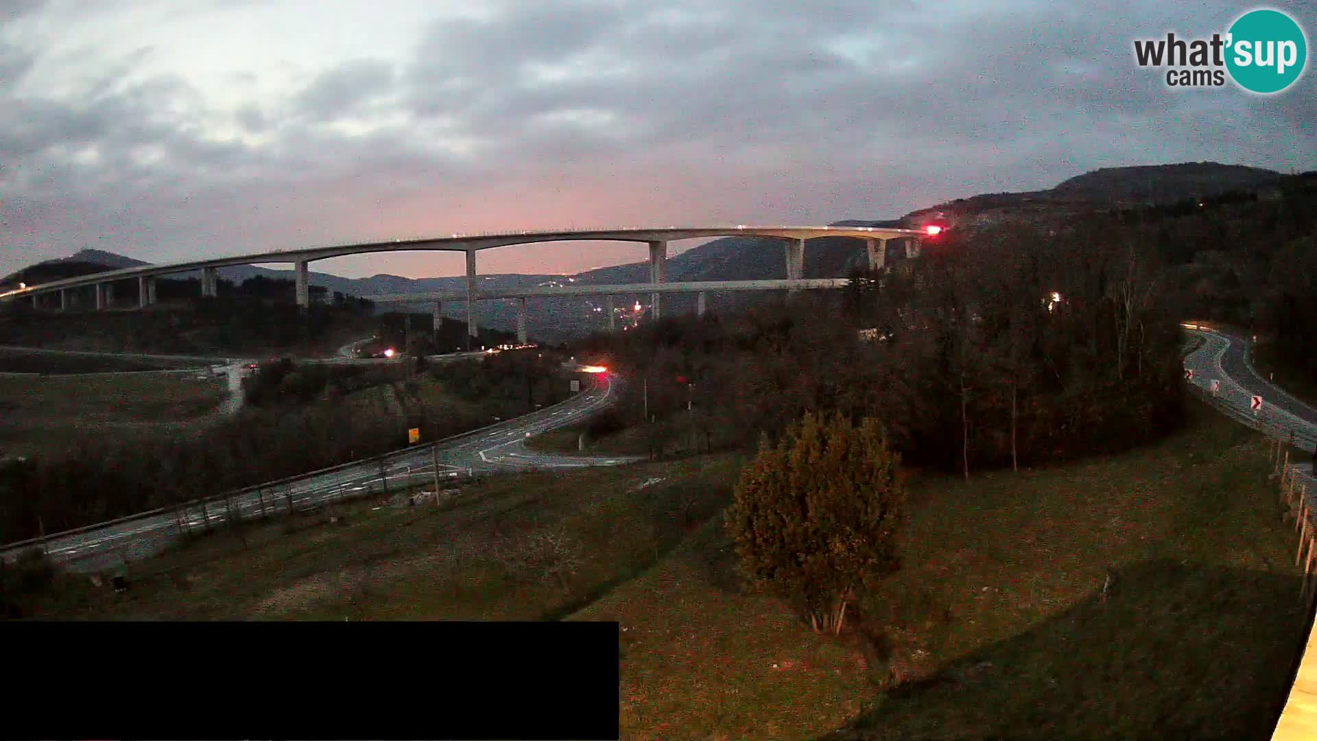 Livecam  Črni Kal Viadotto – panorama dal Viki Burger