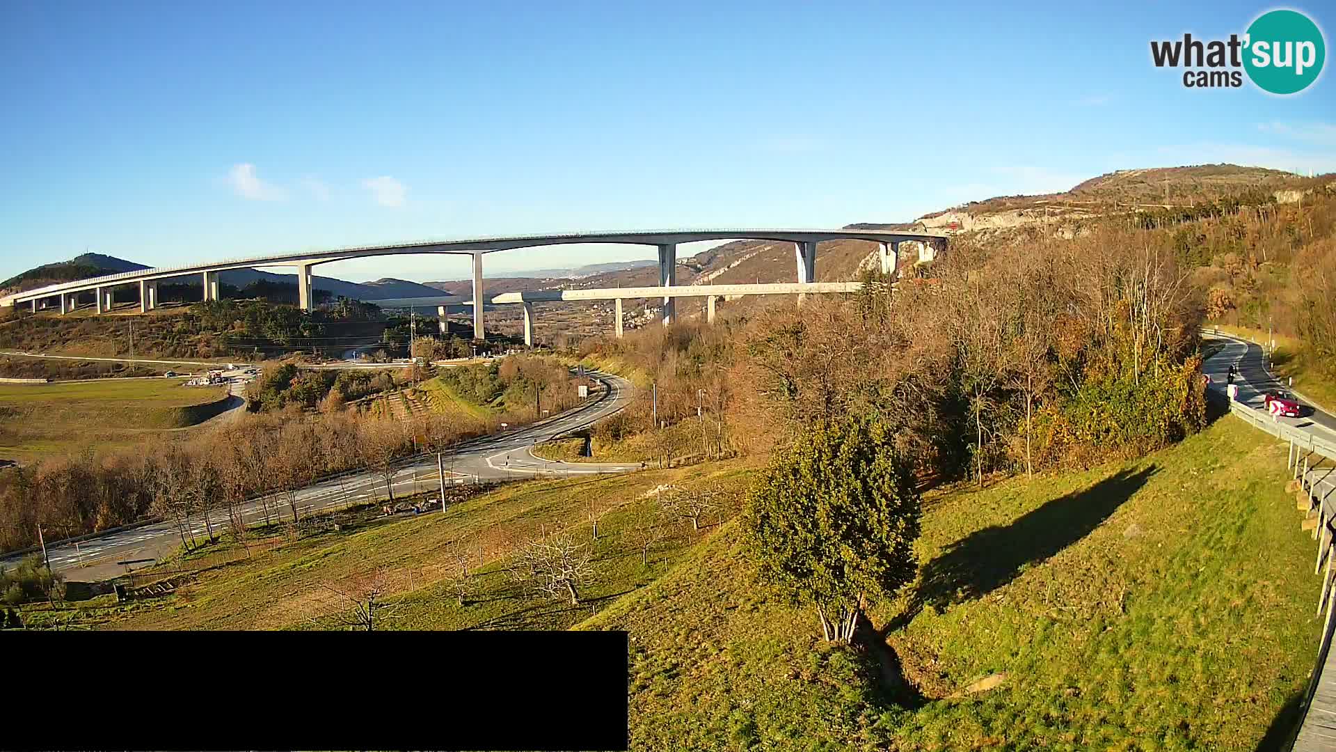 Webcam Črni Kal Viadukt – Viki Burger