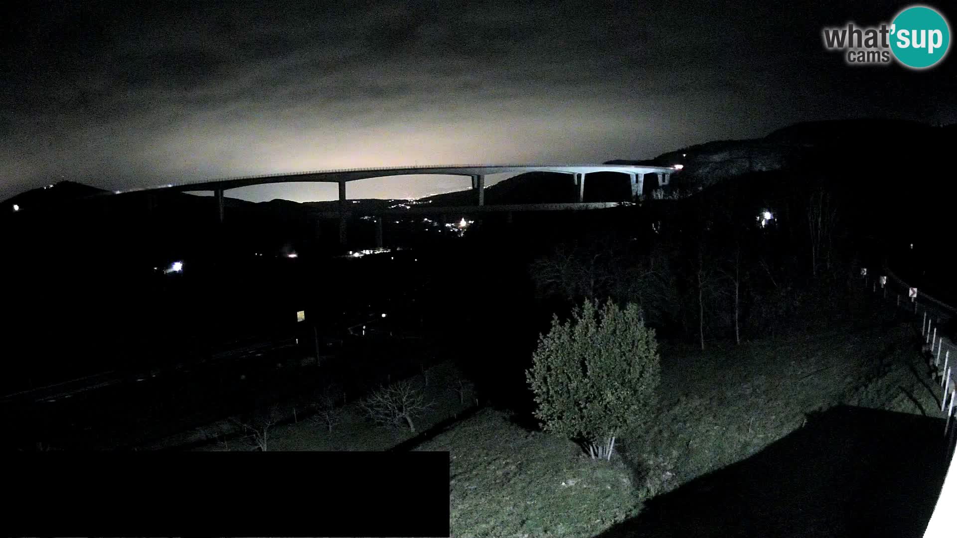 Live cam Črni Kal Viaduc – Viki Burger