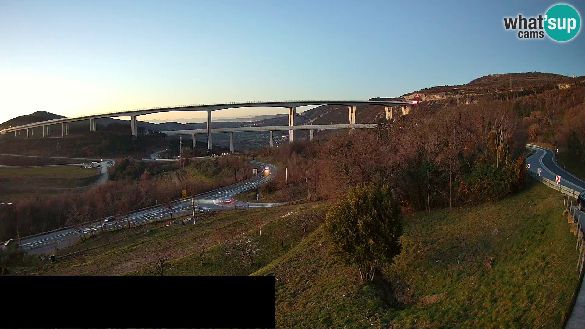 Webcam Črni Kal Viadukt – Viki Burger