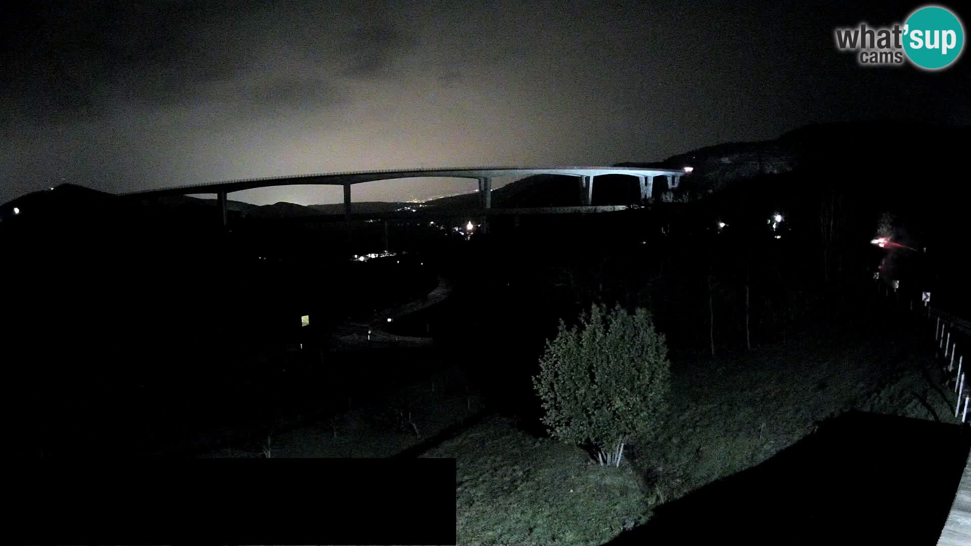 Webcam Črni Kal Viadukt – Viki Burger