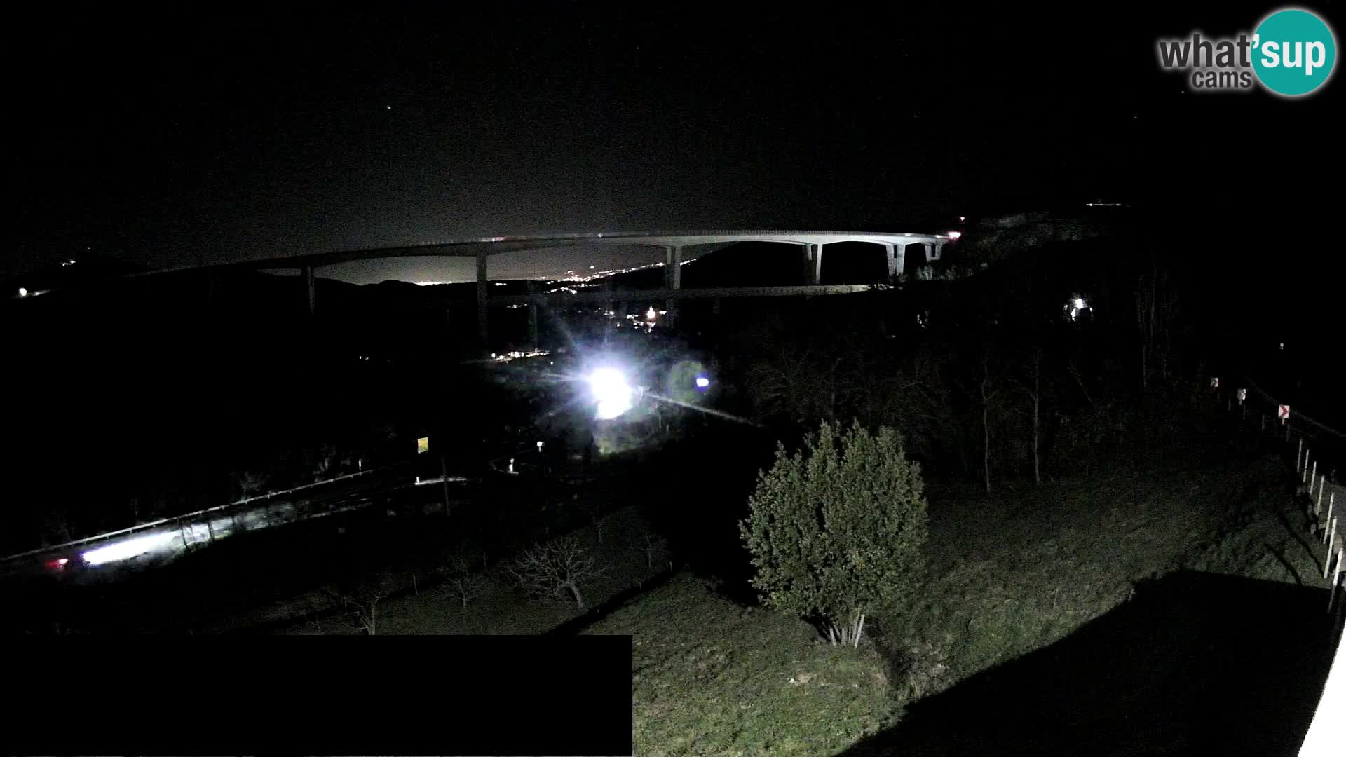Webcam Črni Kal Viaduct – view from Viki Burger