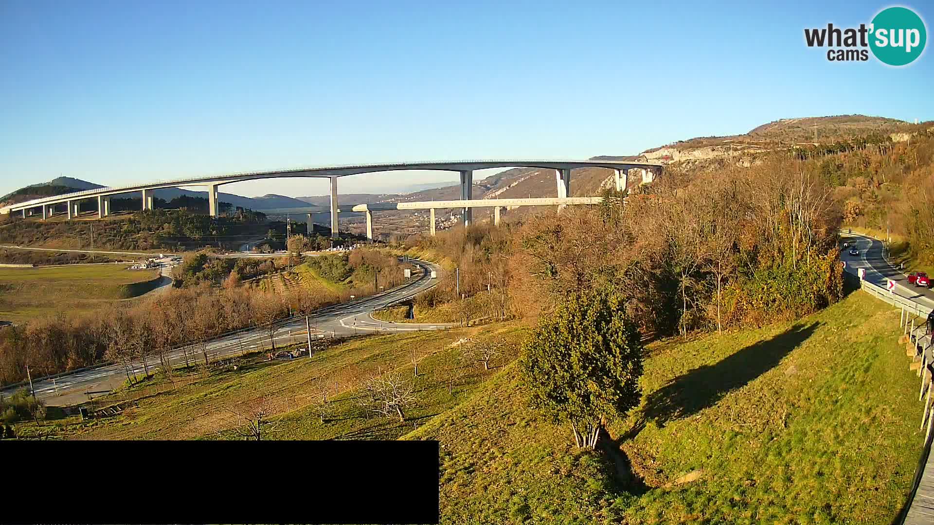 Live cam Črni Kal Viaduc – Viki Burger