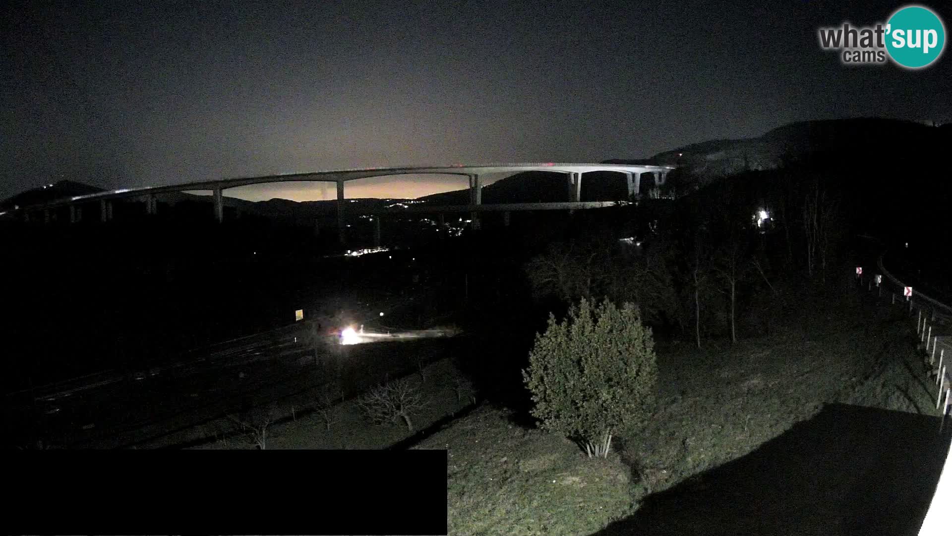 Live cam Črni Kal Viaduc – Viki Burger