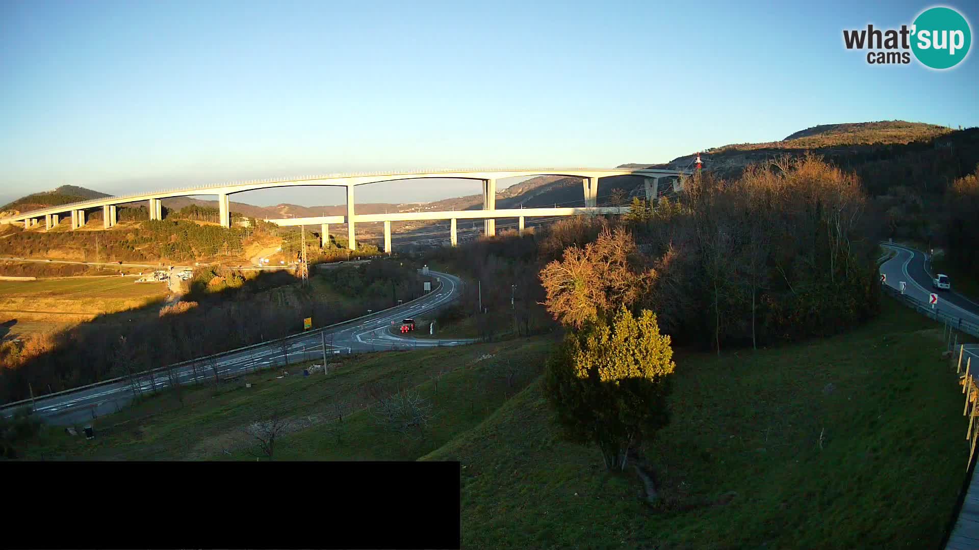 Webcam Črni Kal Viadukt – Viki Burger