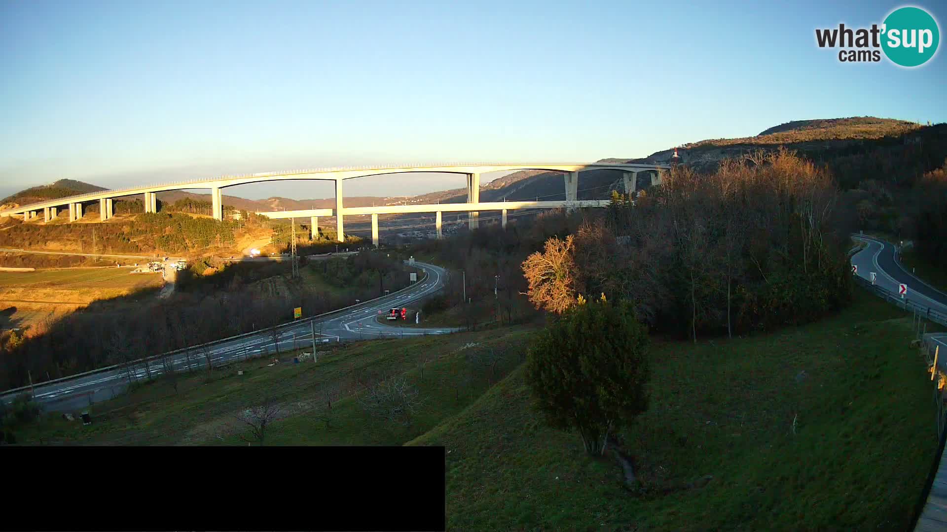 Camera en vivo Črni Kal Viaducto – Viki Burger