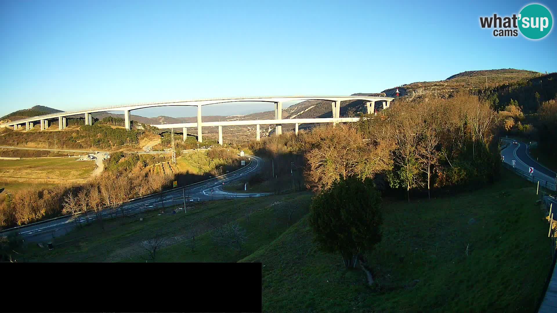 Live cam Črni Kal Viaduc – Viki Burger