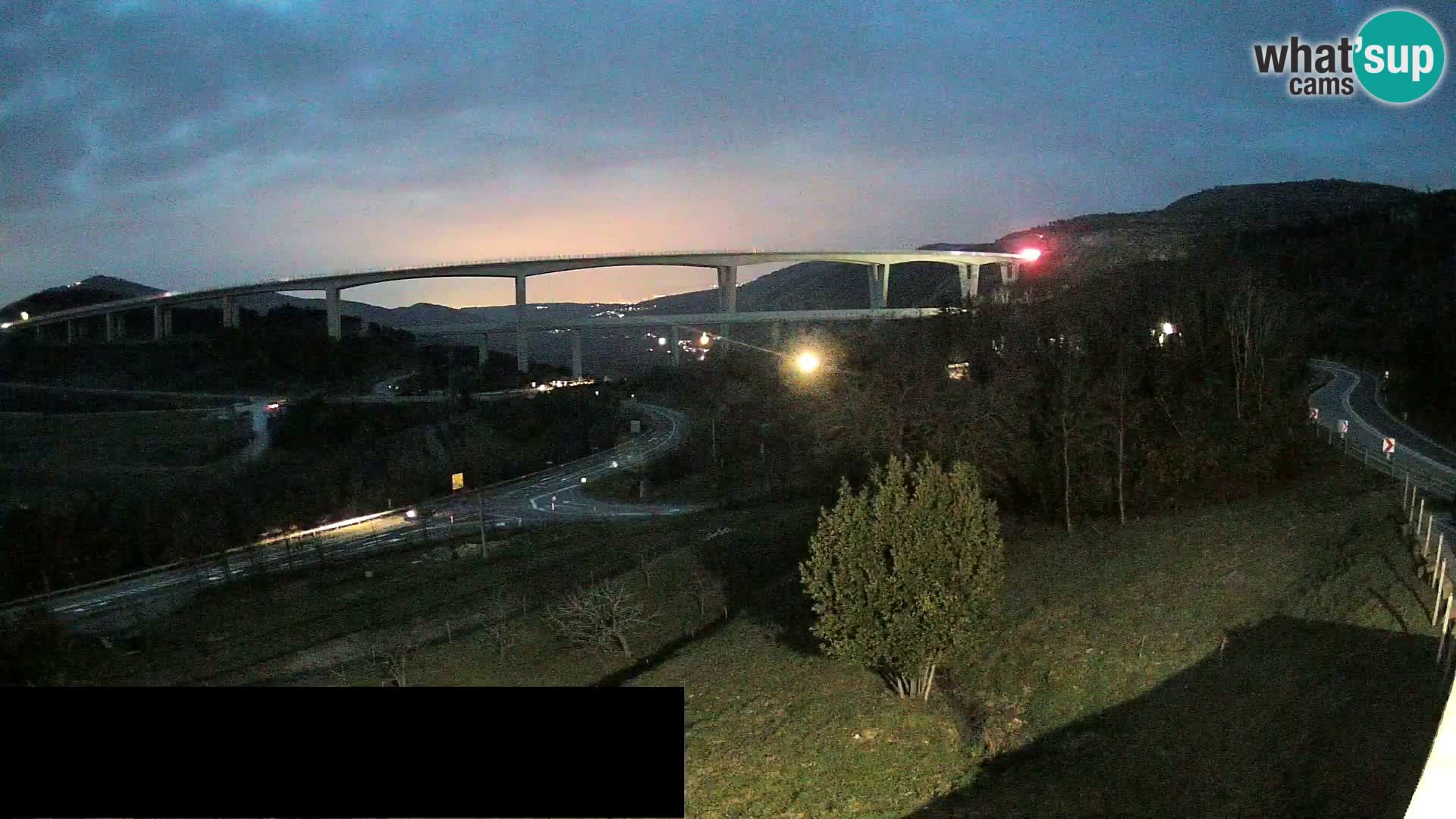 Livecam  Črni Kal Viadotto – panorama dal Viki Burger