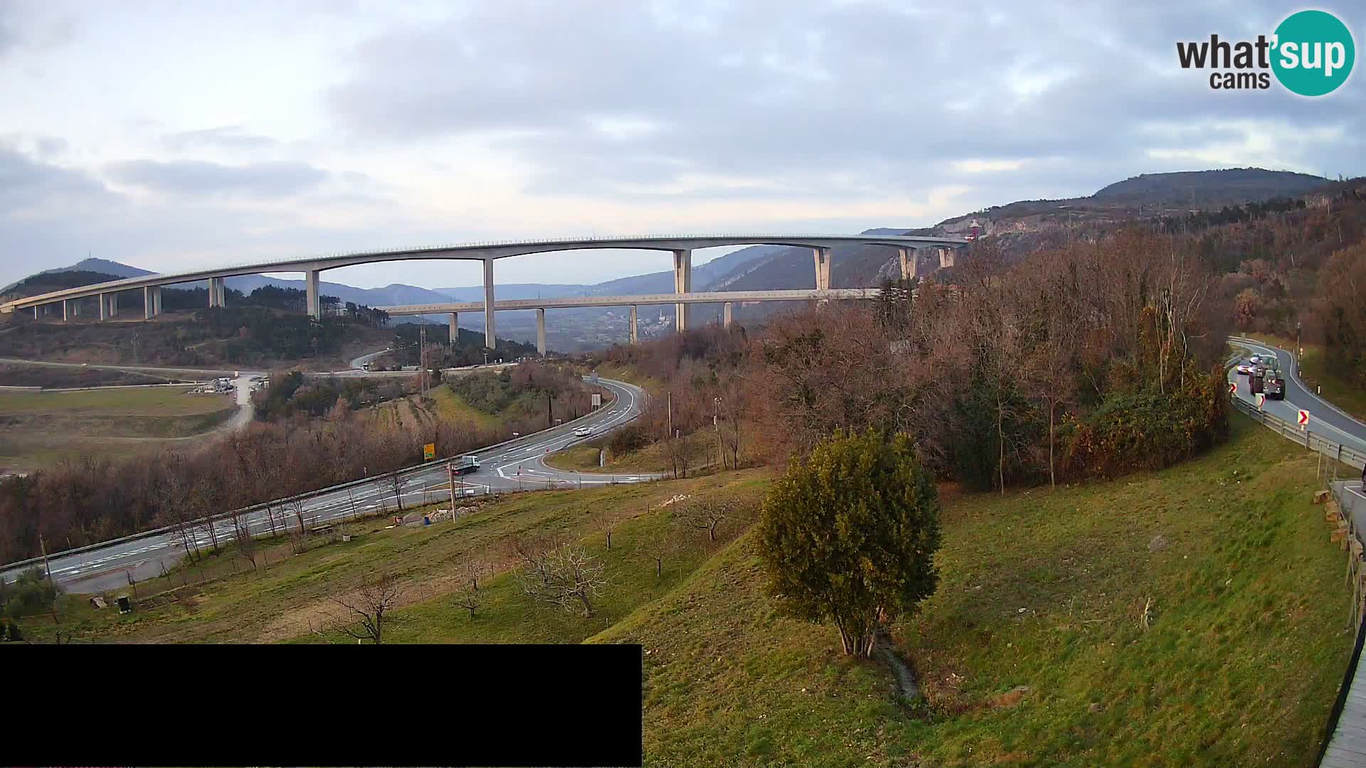 Livecam  Črni Kal Viadotto – panorama dal Viki Burger