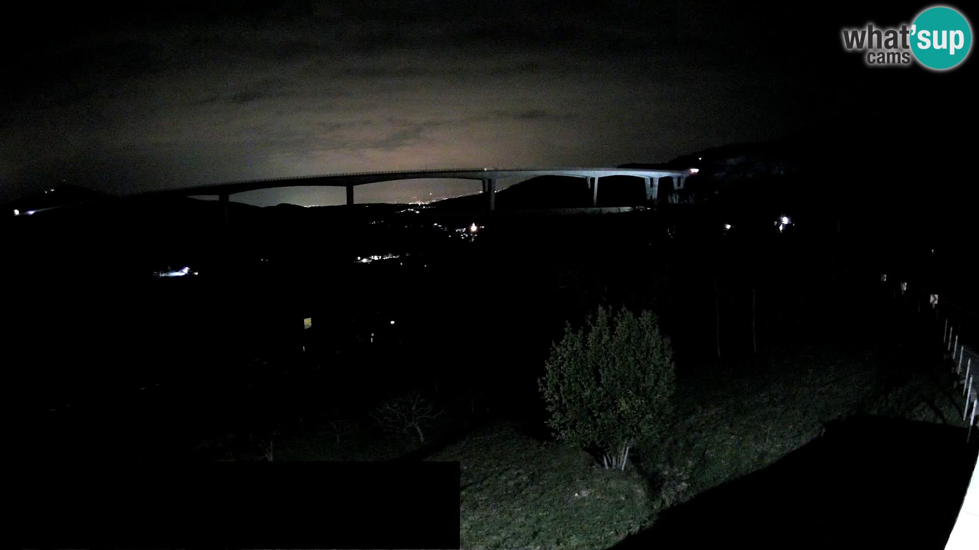 Live cam Črni Kal Viaduc – Viki Burger