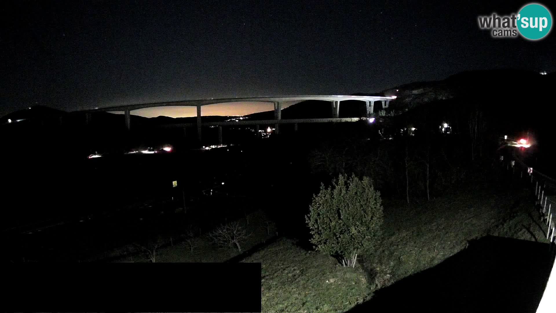 Camera en vivo Črni Kal Viaducto – Viki Burger