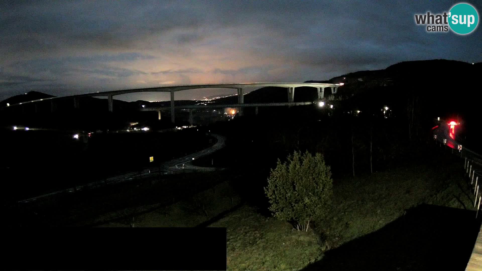 Livecam  Črni Kal Viadotto – panorama dal Viki Burger