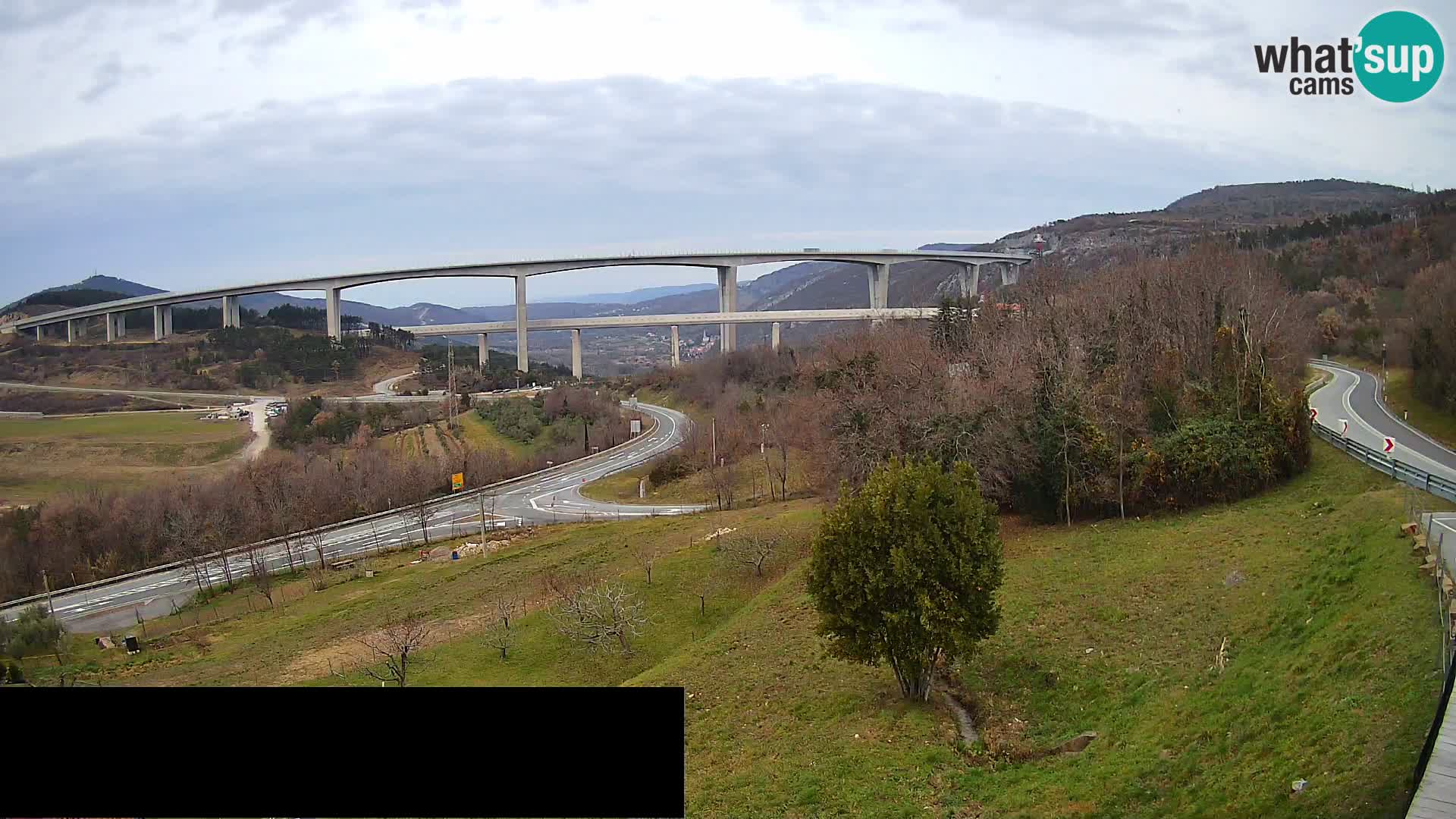 Live cam Črni Kal Viaduc – Viki Burger