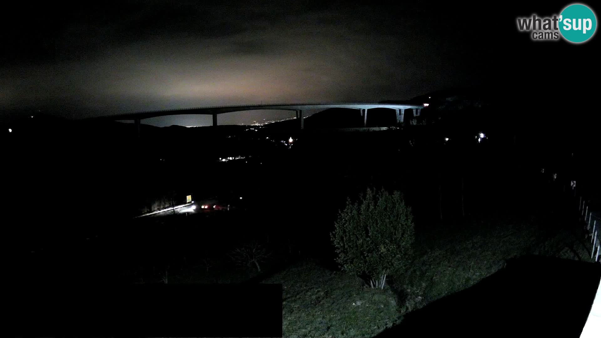 Live cam Črni Kal Viaduc – Viki Burger