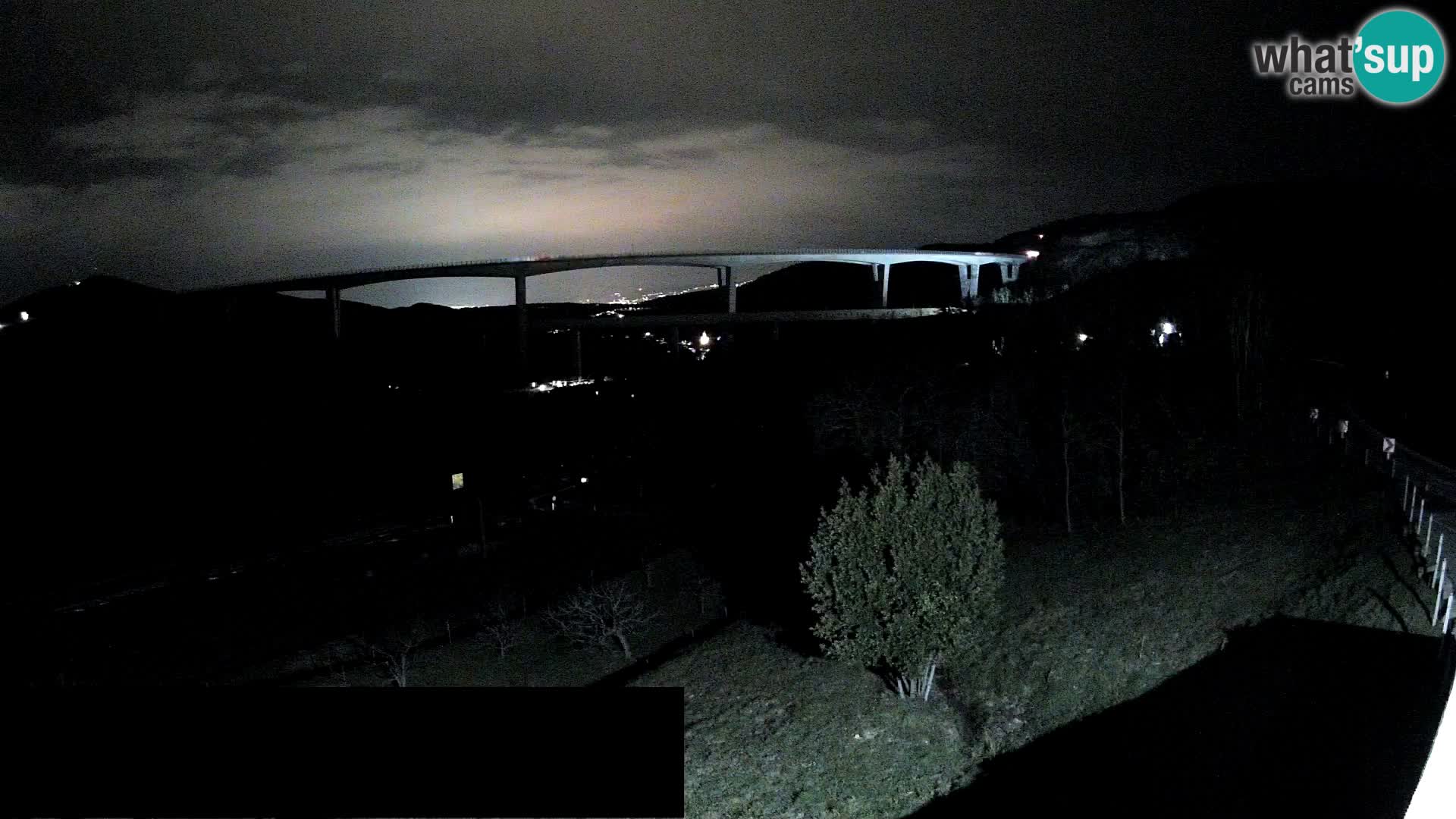 Webcam Črni Kal Viaduct – view from Viki Burger