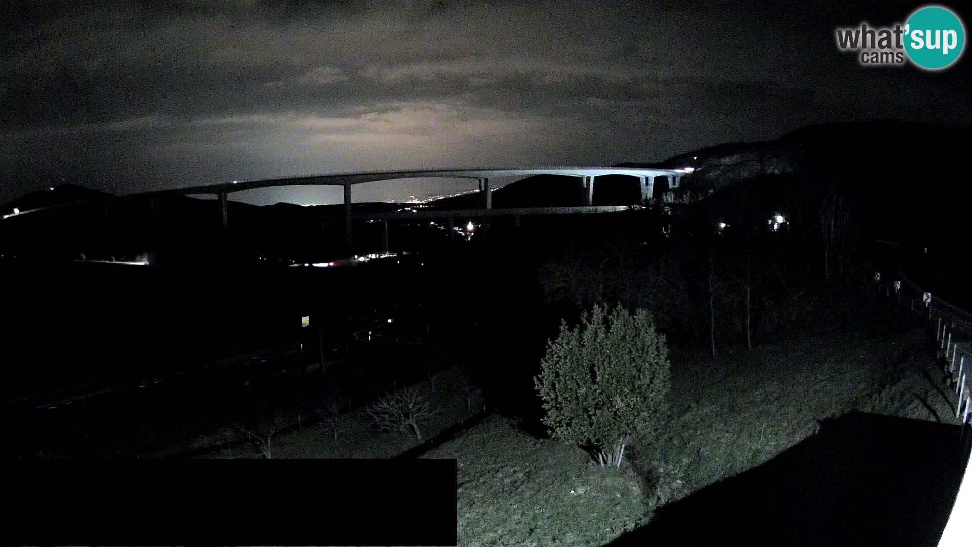 Camera en vivo Črni Kal Viaducto – Viki Burger