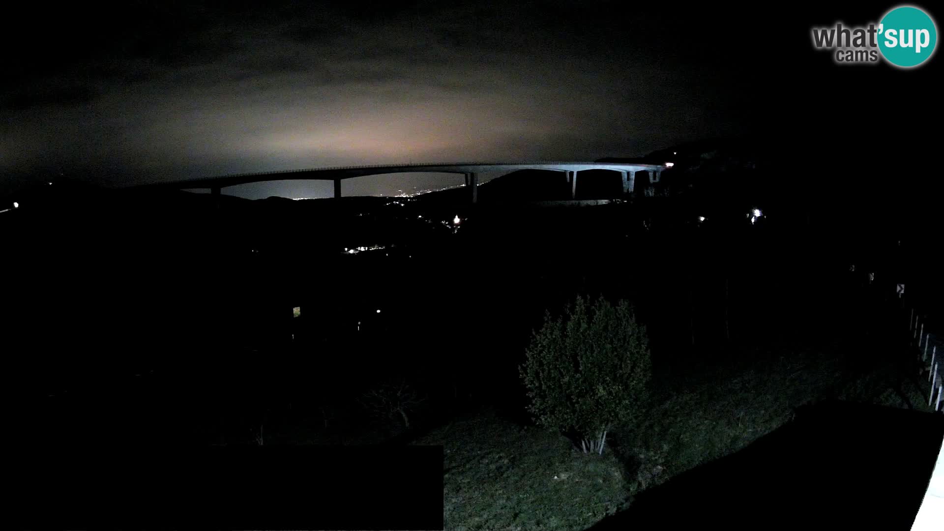 Livecam Črni Kal Viadotto – panorama dal Viki Burger