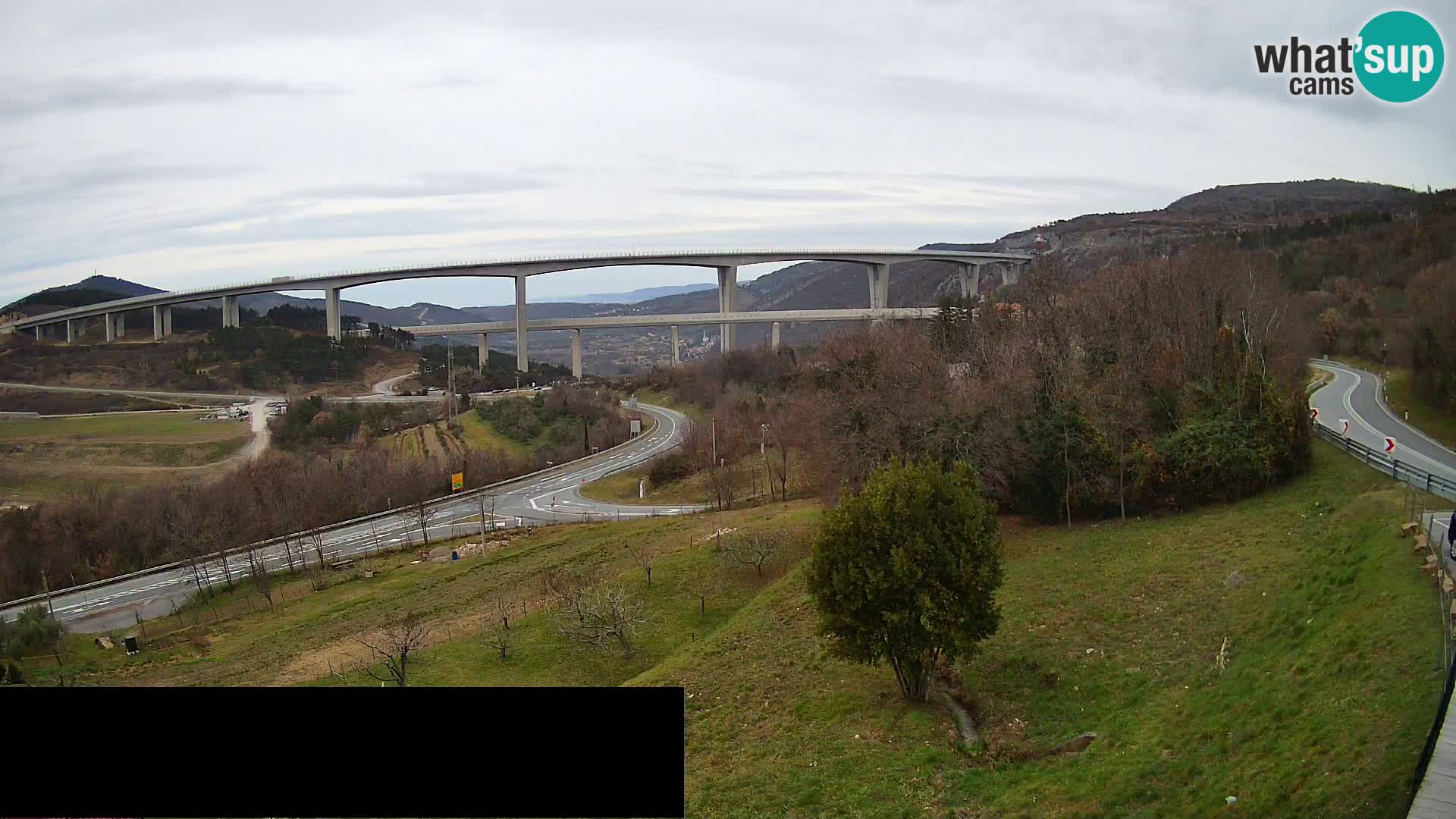 Live cam Črni Kal Viaduc – Viki Burger