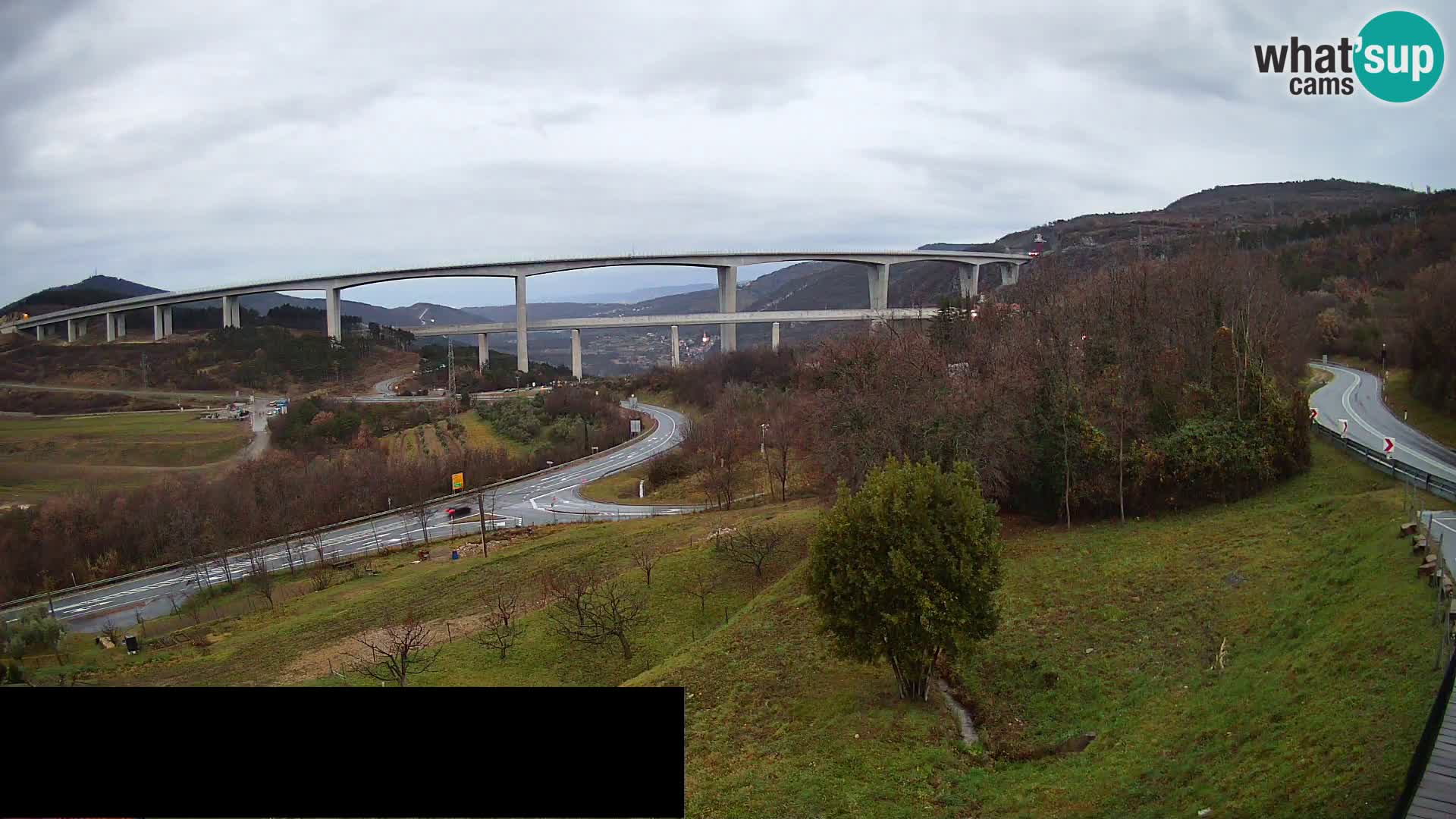 Webcam Črni Kal Viadukt – Viki Burger