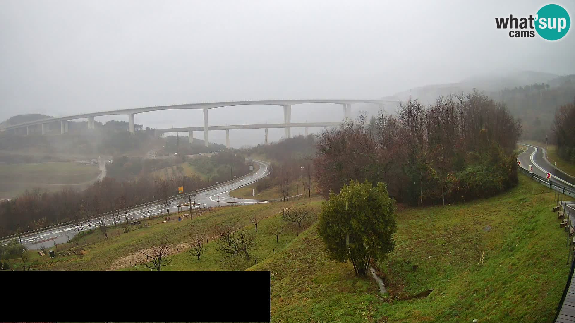 Webcam Črni Kal Viaduct – view from Viki Burger