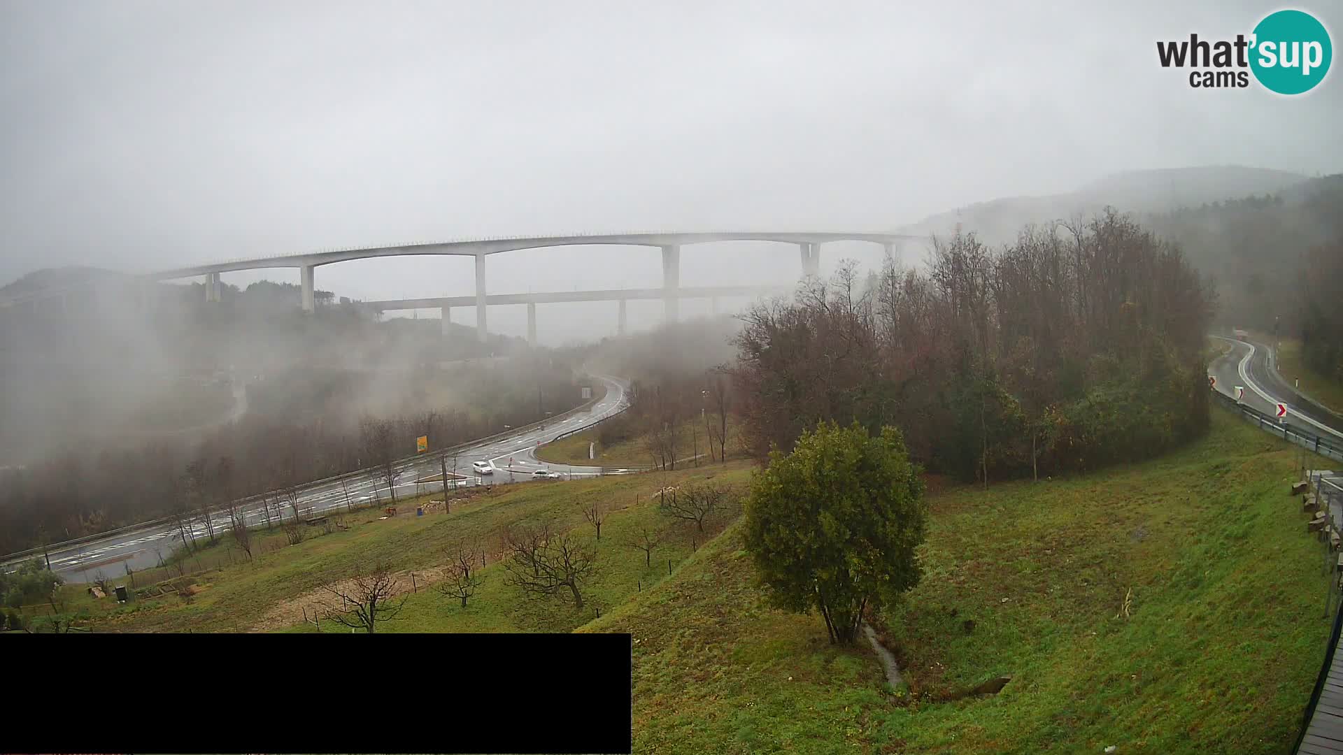 Webcam Črni Kal Viaduct – view from Viki Burger