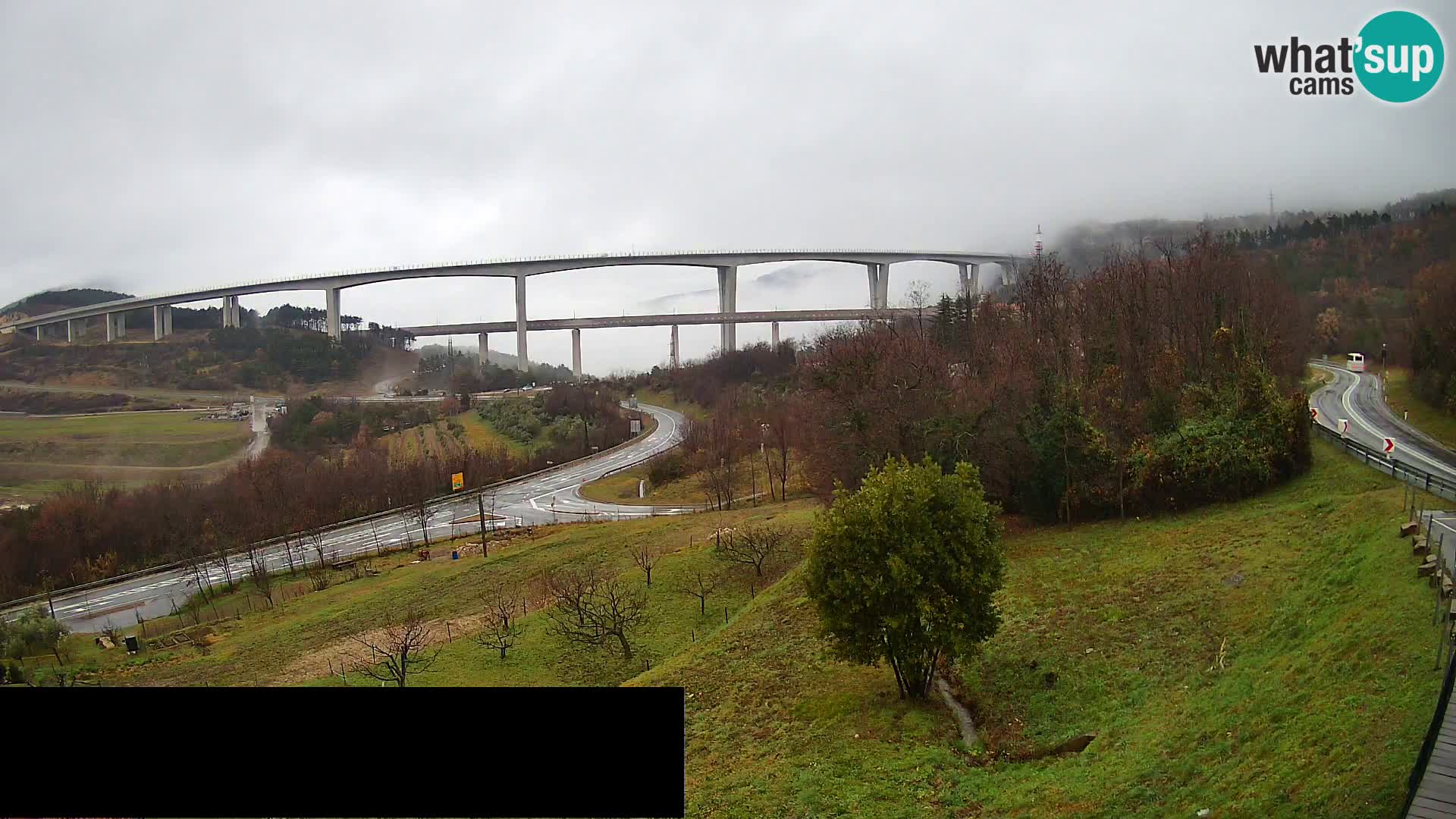 Live cam Črni Kal Viaduc – Viki Burger