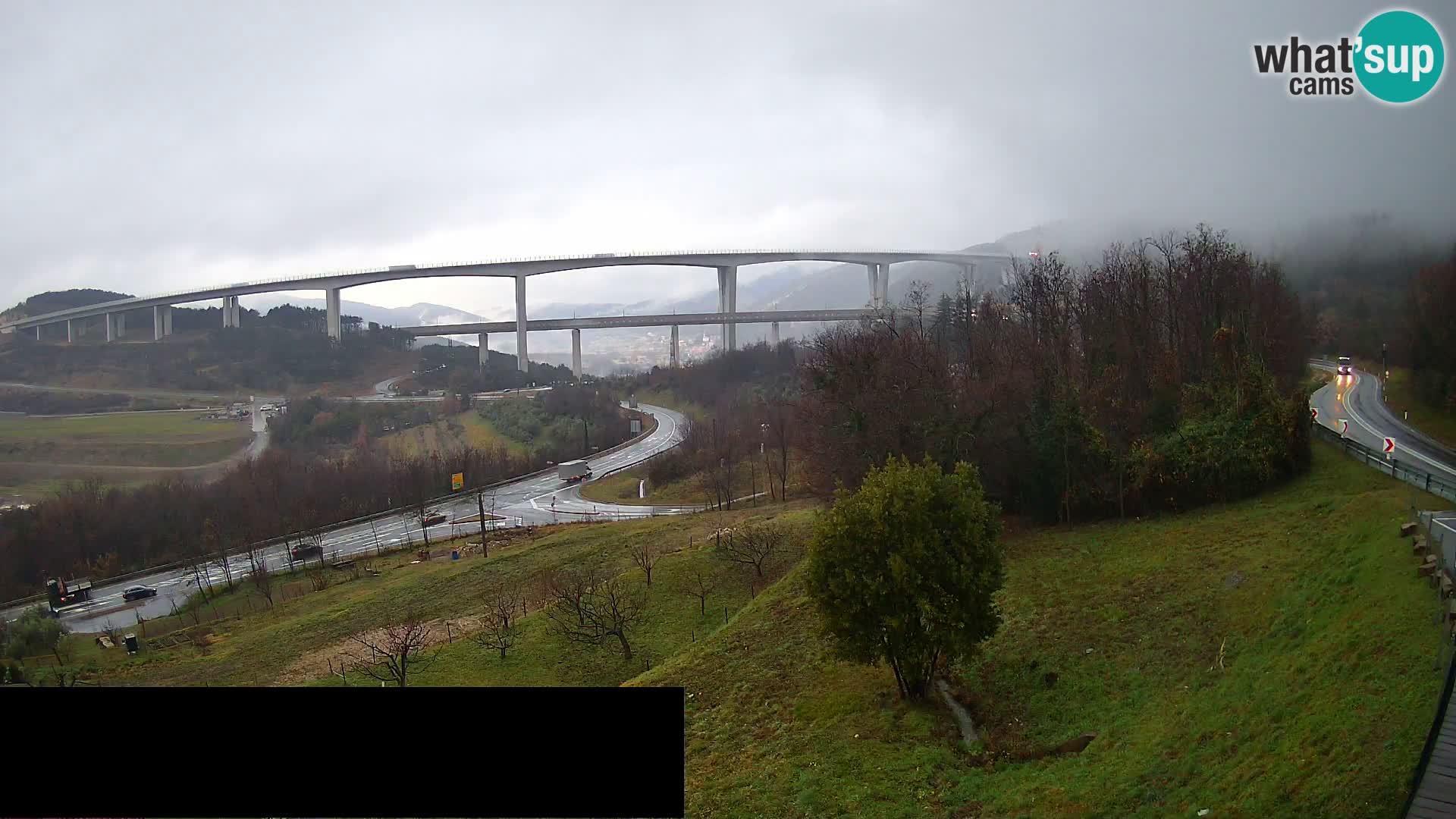 Live cam Črni Kal Viaduc – Viki Burger