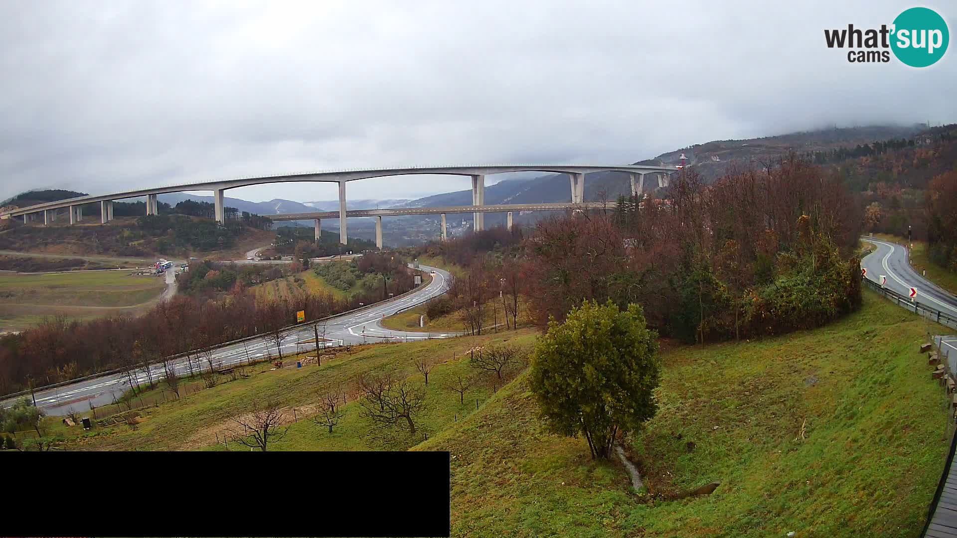 Live cam Črni Kal Viaduc – Viki Burger