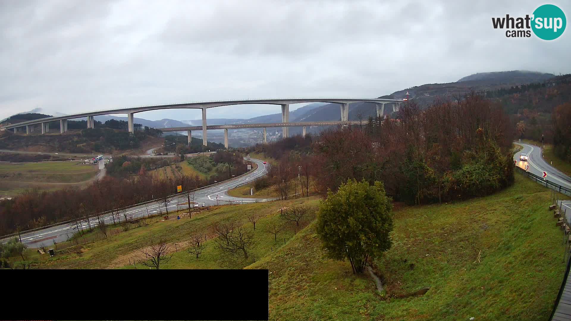 Webcam Črni Kal Viaduct – view from Viki Burger