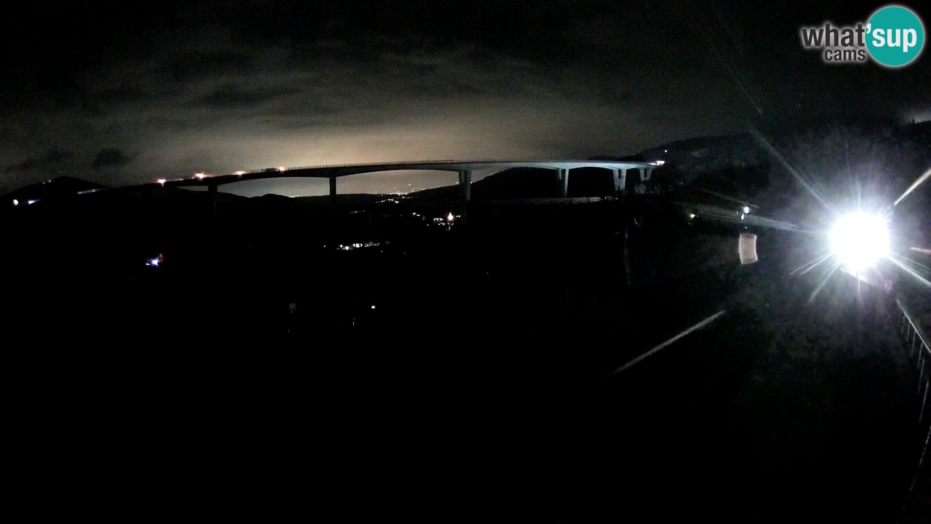 Live cam Črni Kal Viaduc – Viki Burger