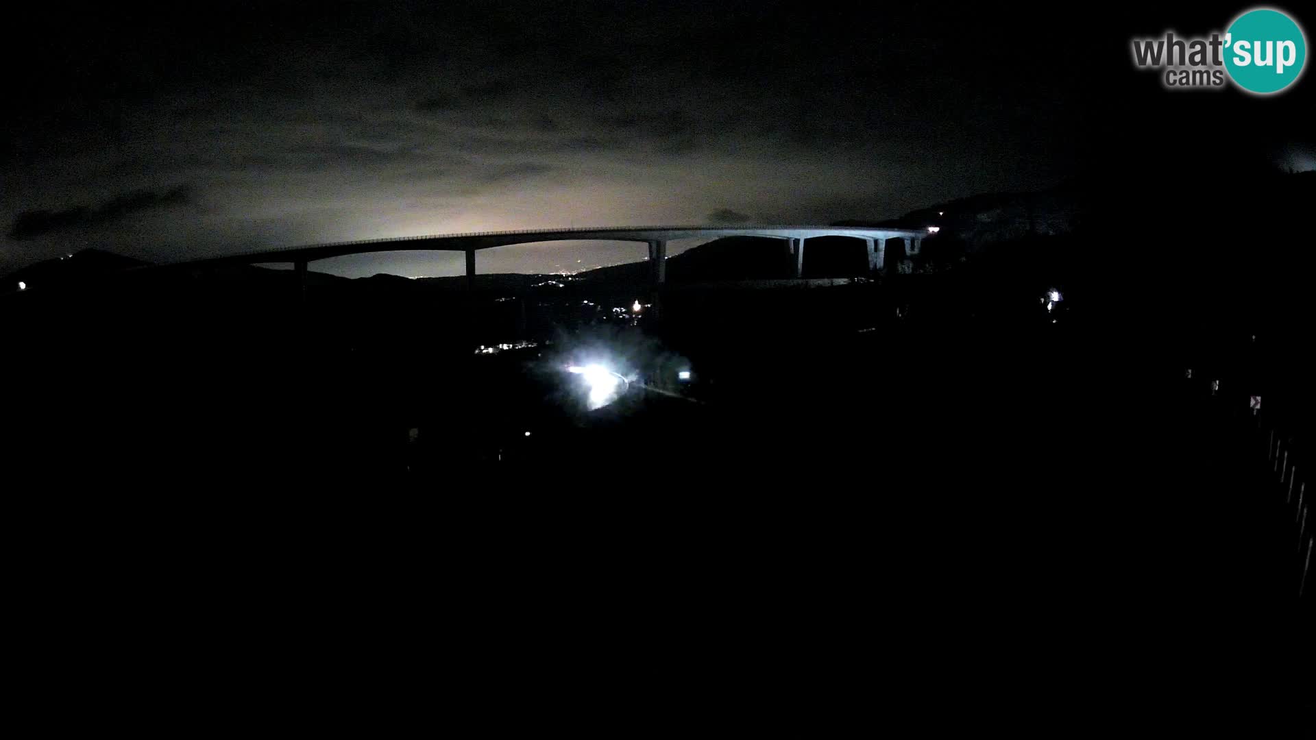 Webcam Črni Kal Viaduct – view from Viki Burger