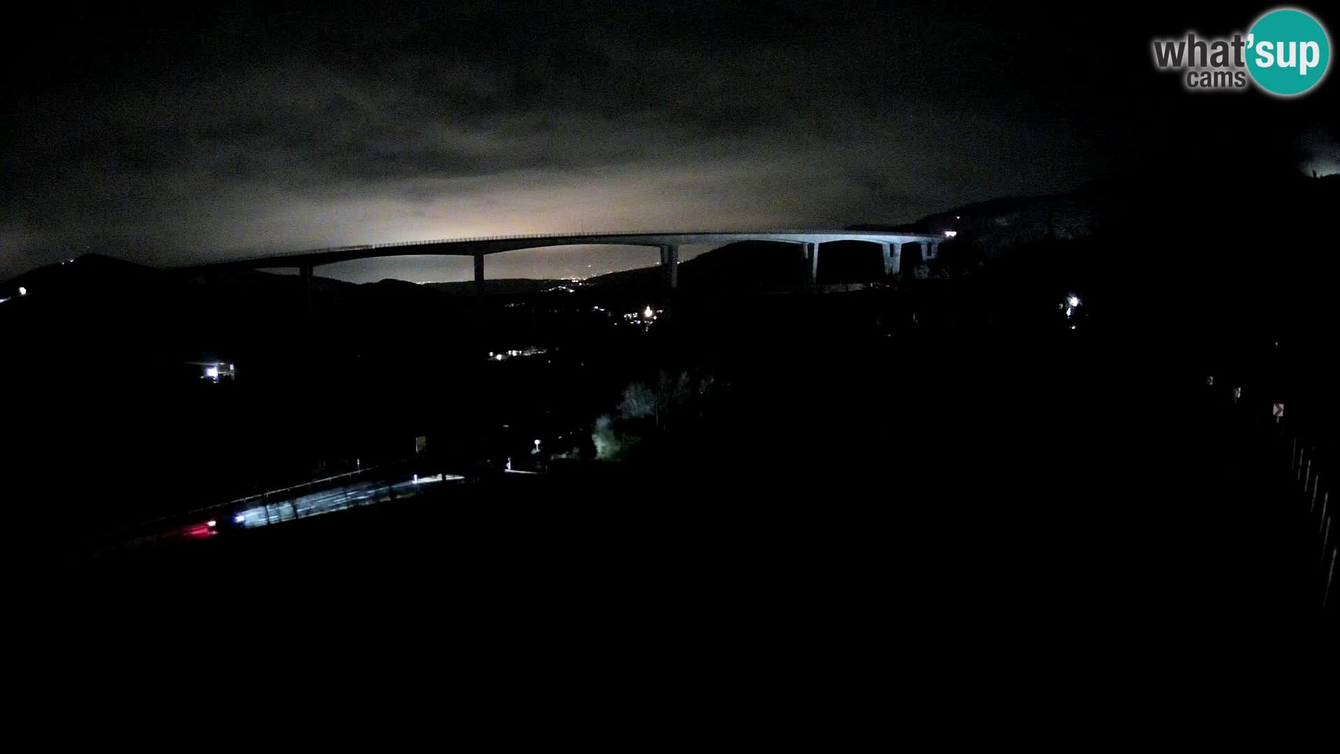 Live cam Črni Kal Viaduc – Viki Burger