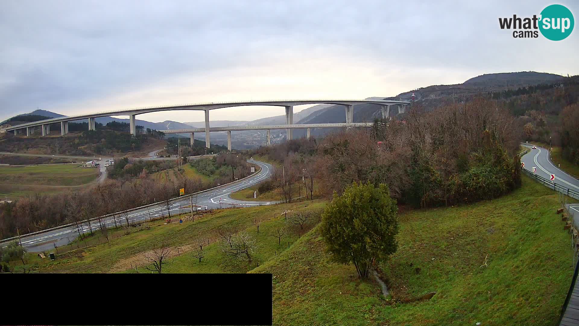 Live cam Črni Kal Viaduc – Viki Burger