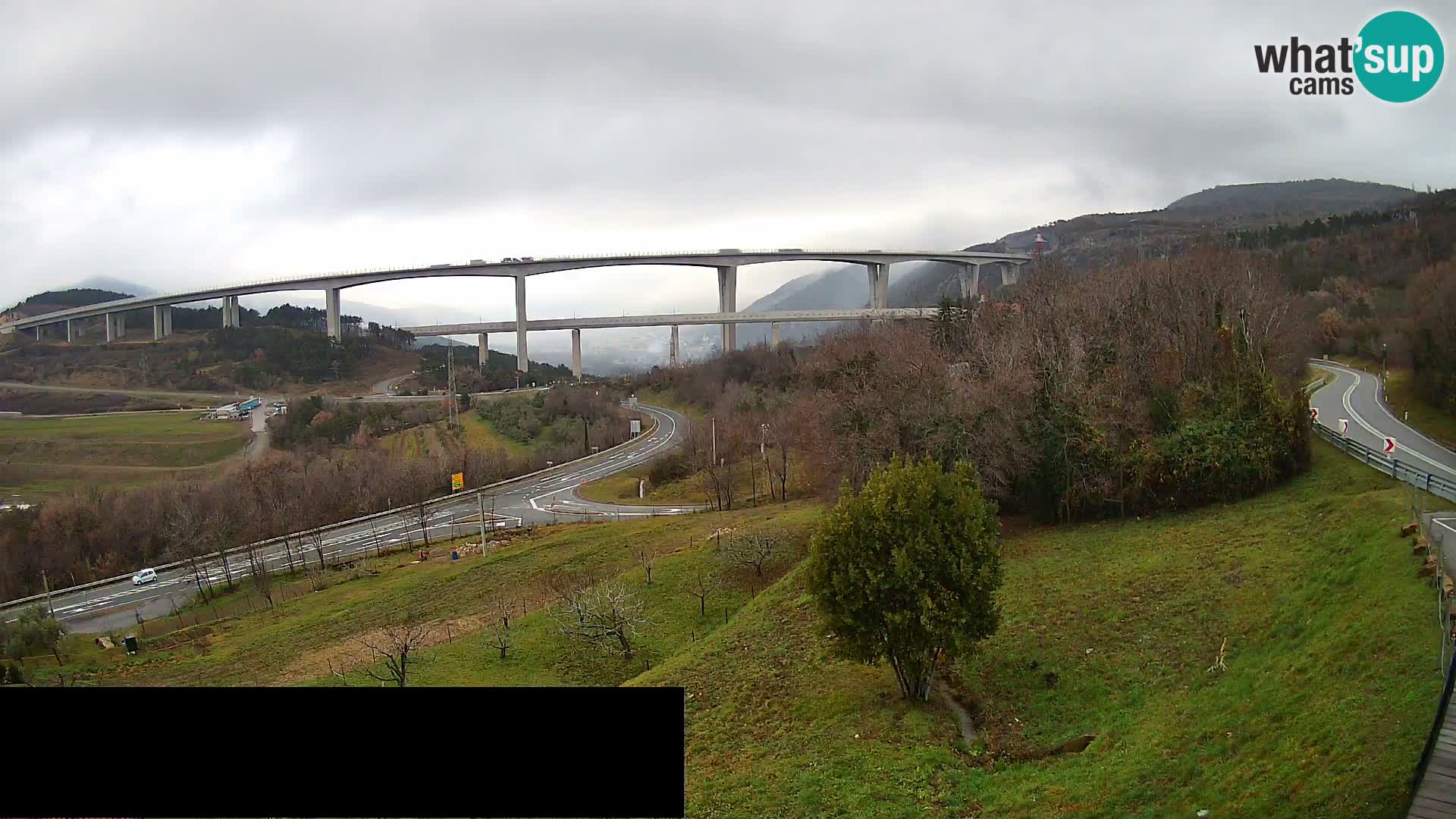 Webcam Črni Kal Viadukt – Viki Burger