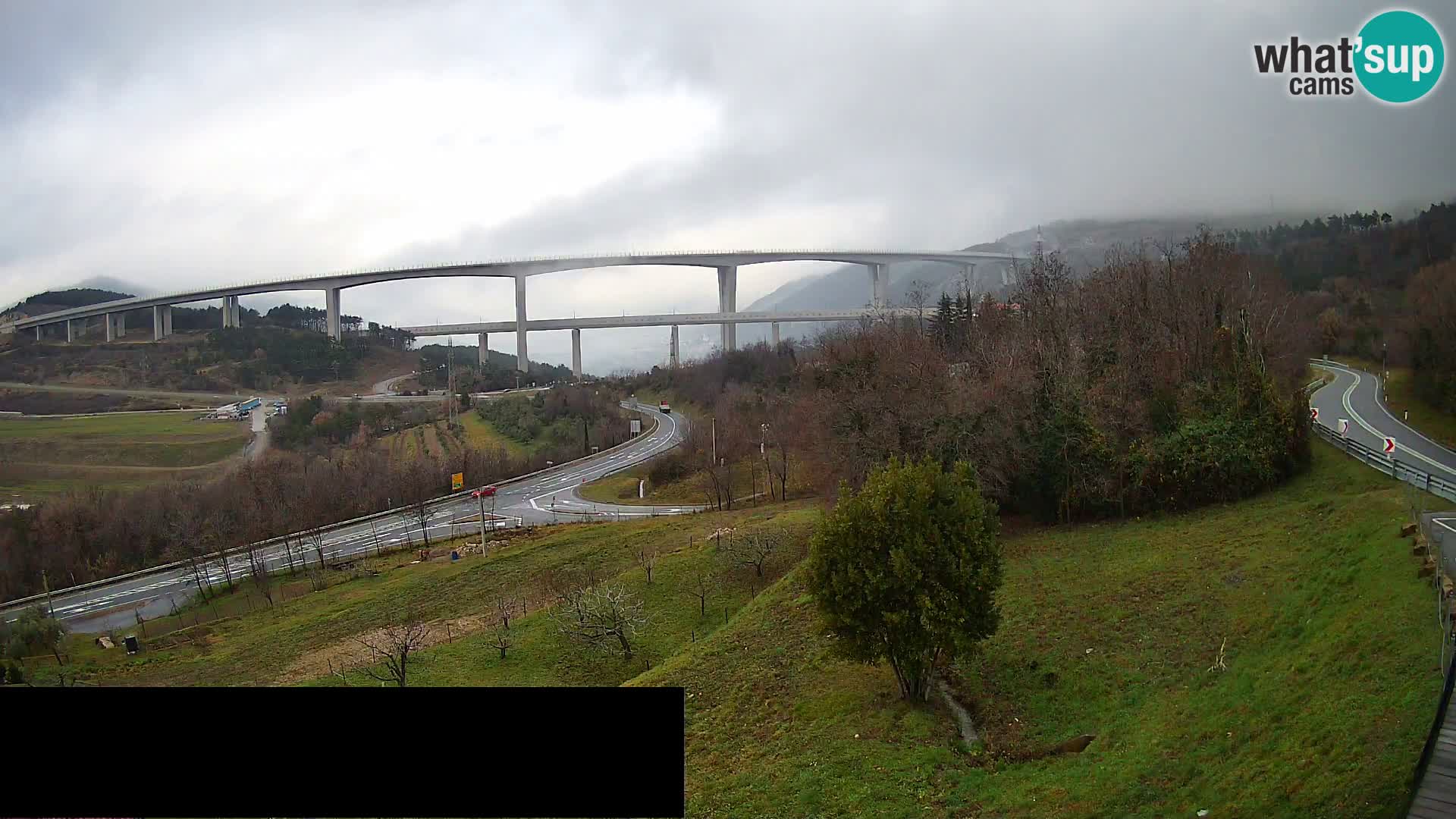 Webcam Črni Kal Viaduct – view from Viki Burger