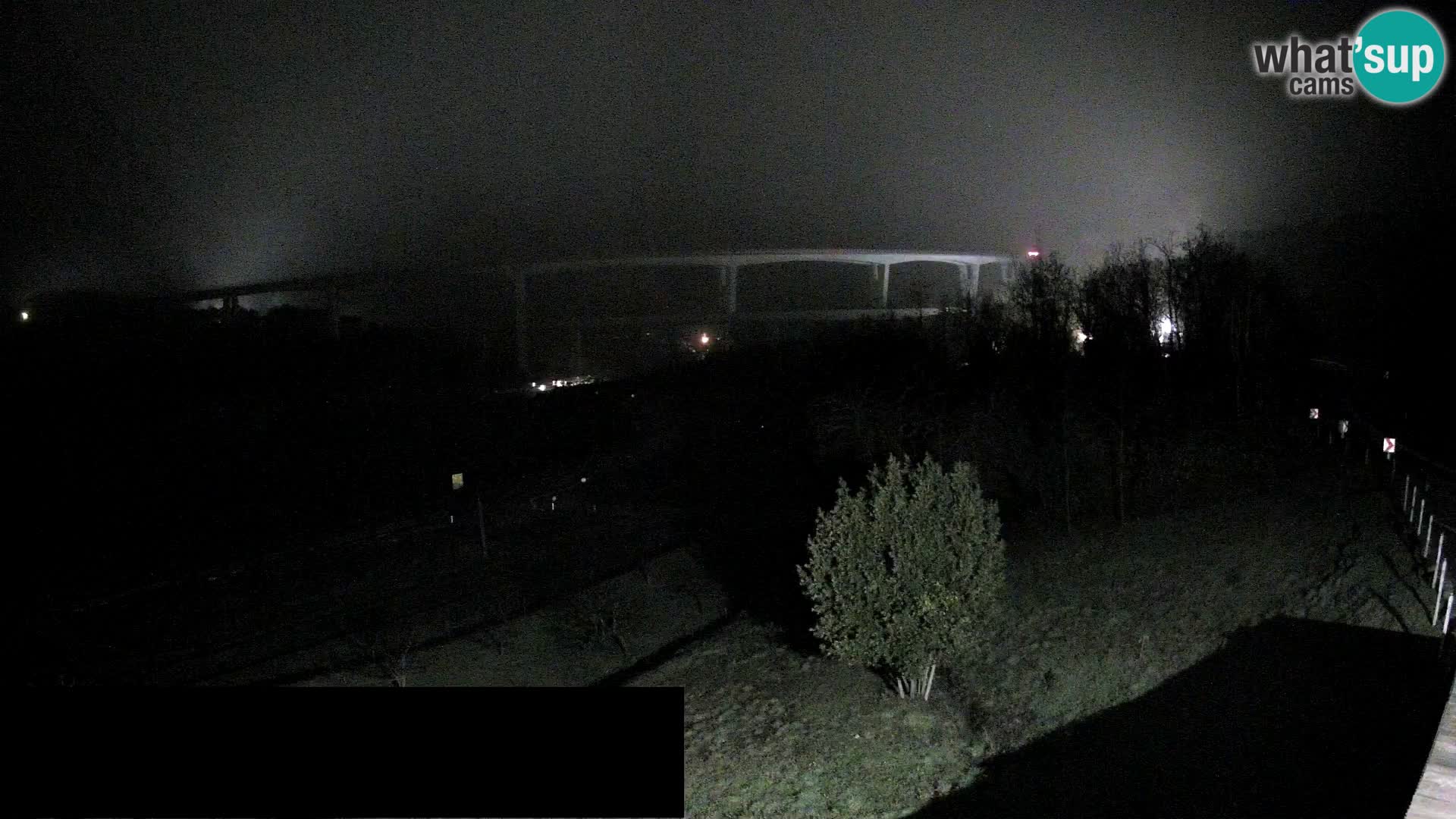 Live cam Črni Kal Viaduc – Viki Burger