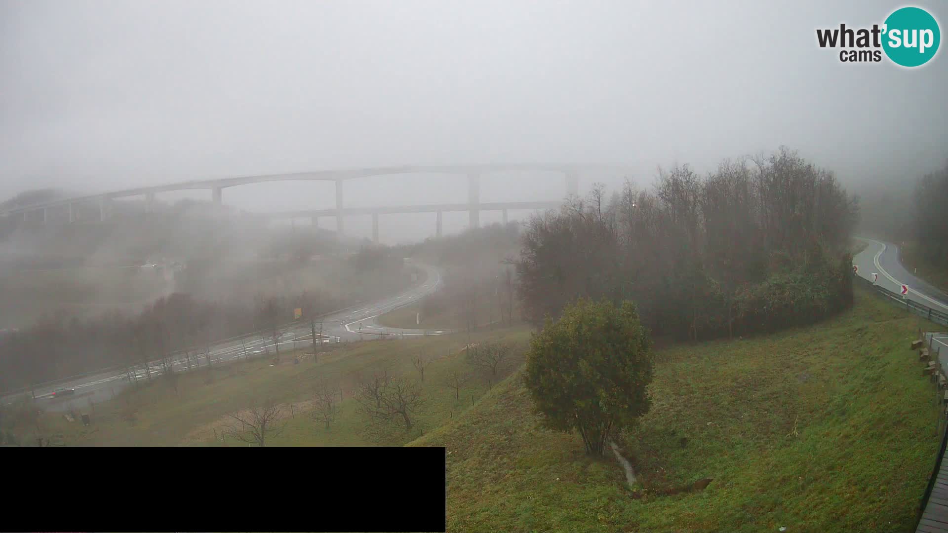 Webcam Črni Kal Viaduct – view from Viki Burger