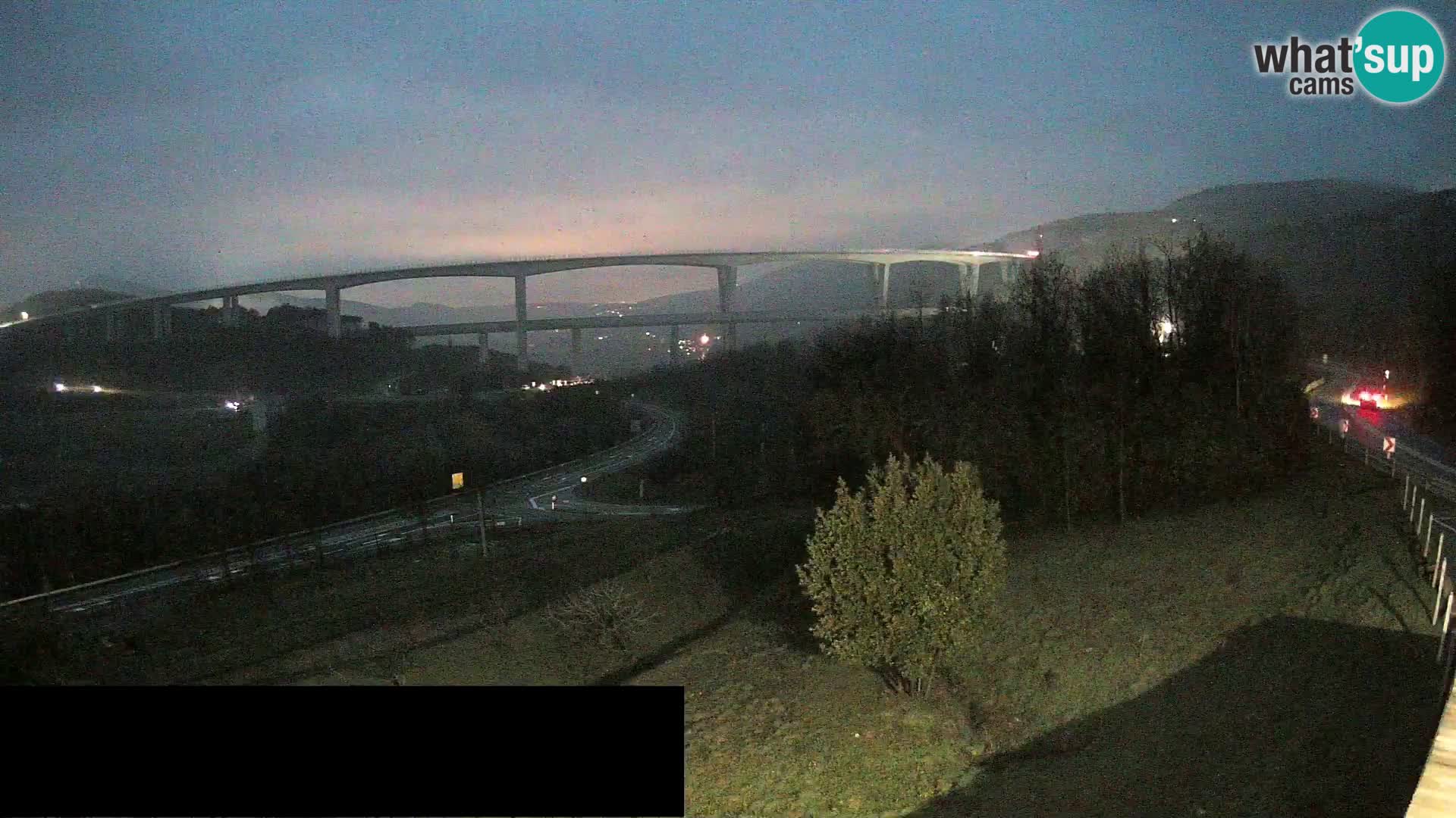 Camera en vivo Črni Kal Viaducto – Viki Burger