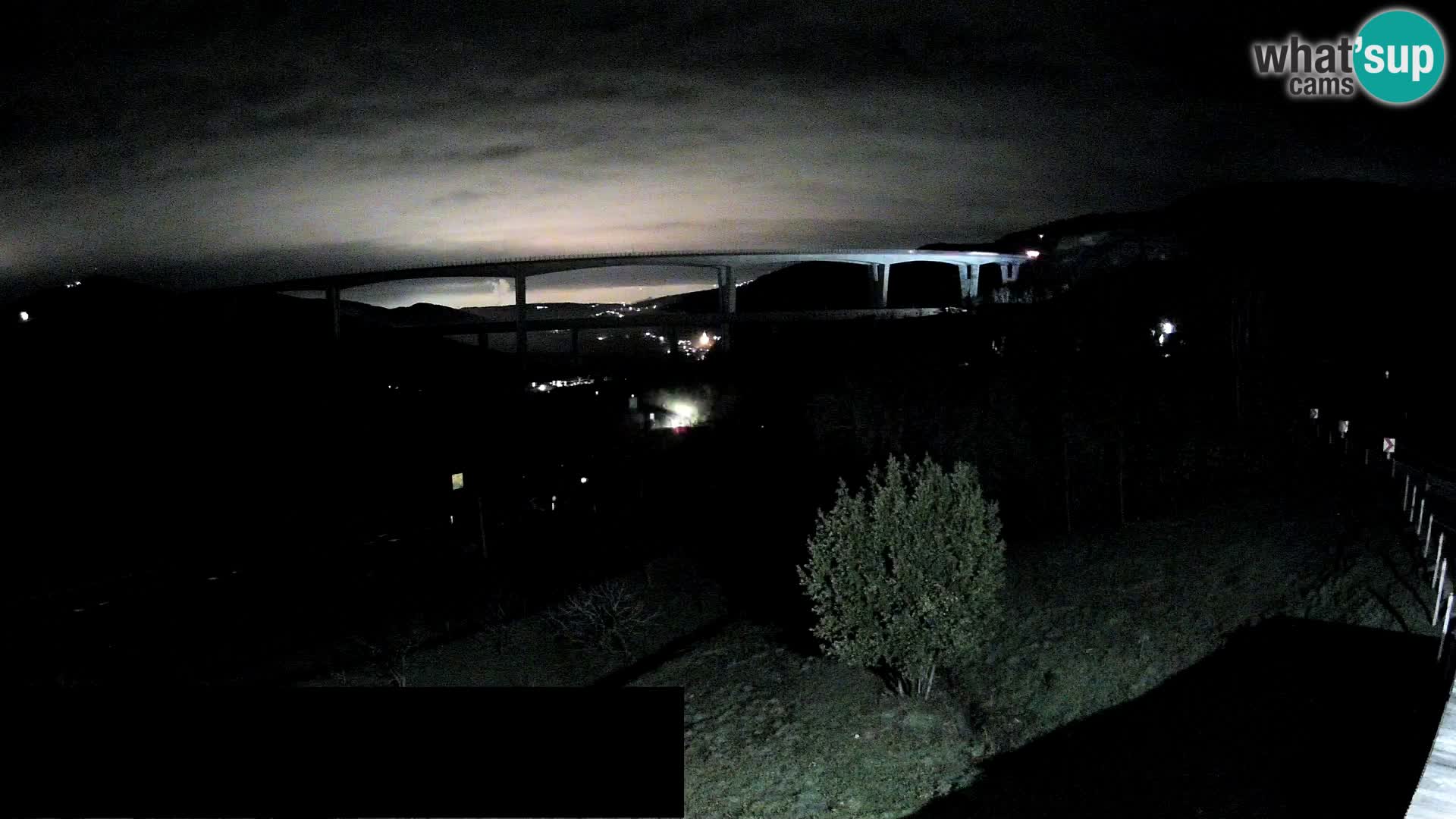 Web kamera Črni Kal Viadukt – pogled sa Viki Burgerja