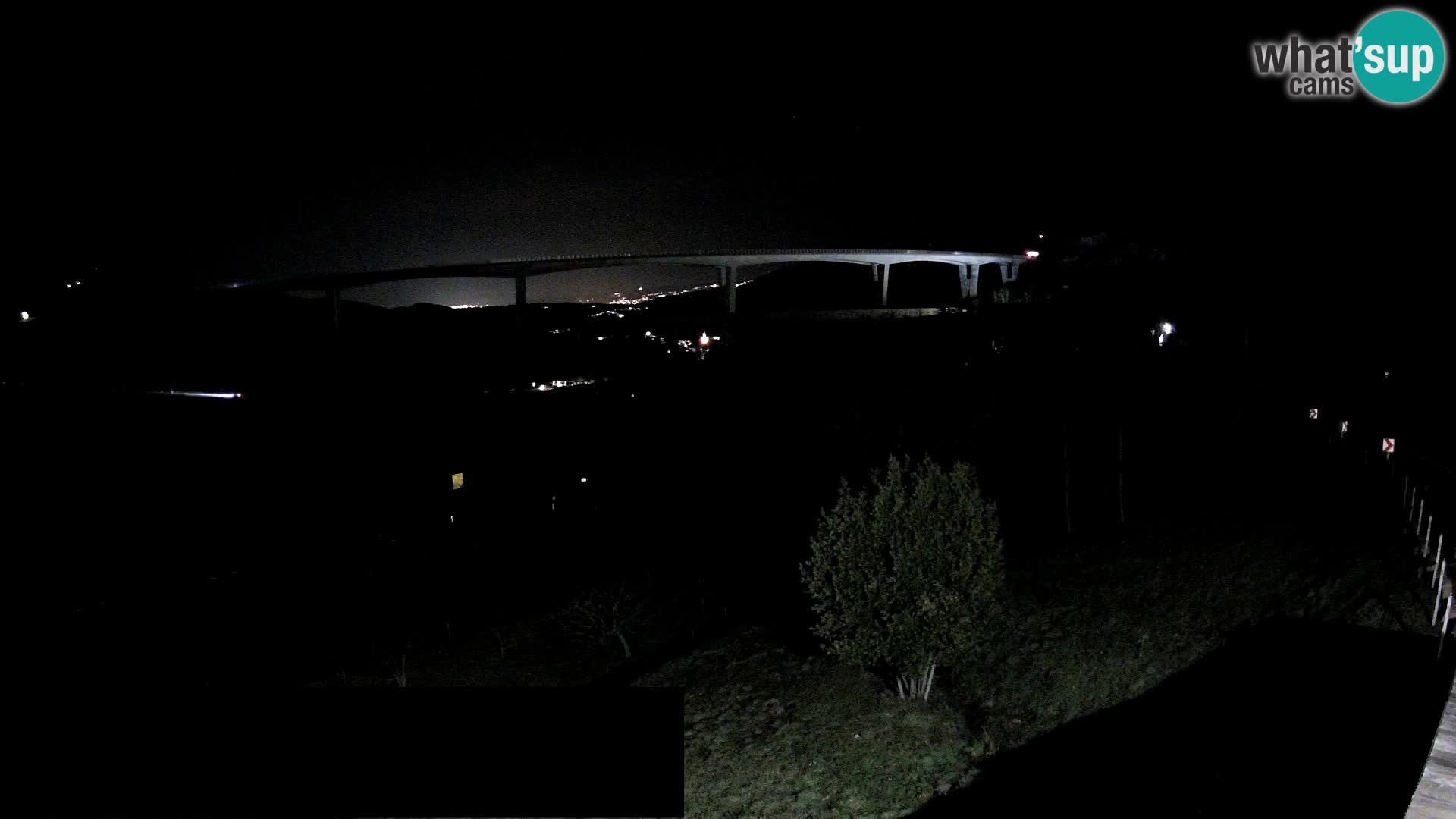 Live cam Črni Kal Viaduc – Viki Burger