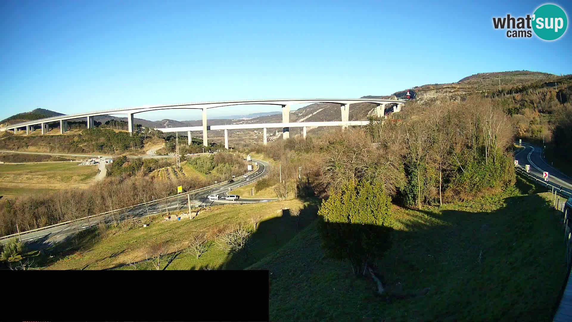 Camera en vivo Črni Kal Viaducto – Viki Burger