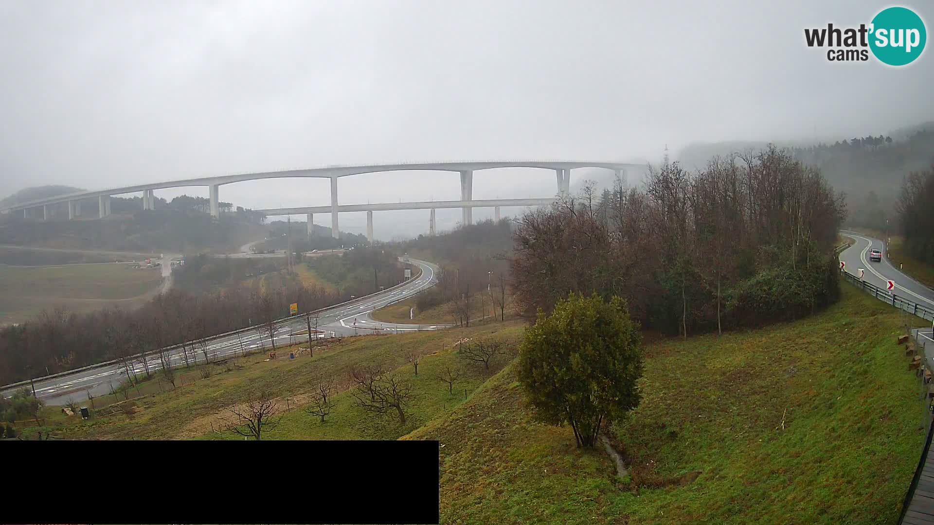 Webcam Črni Kal Viaduct – view from Viki Burger