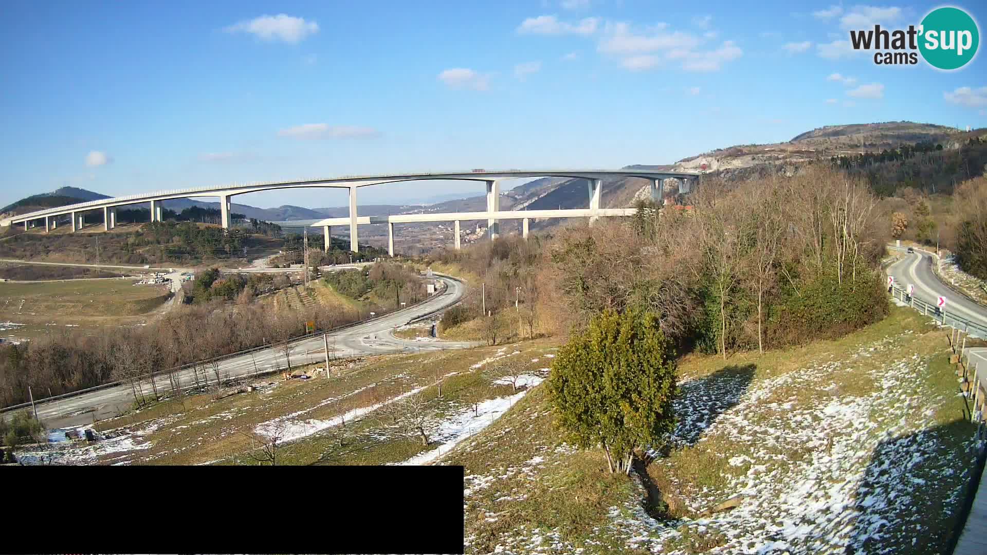 Kamera v živo Črni Kal Viadukt – pogled z Viki Burgerja