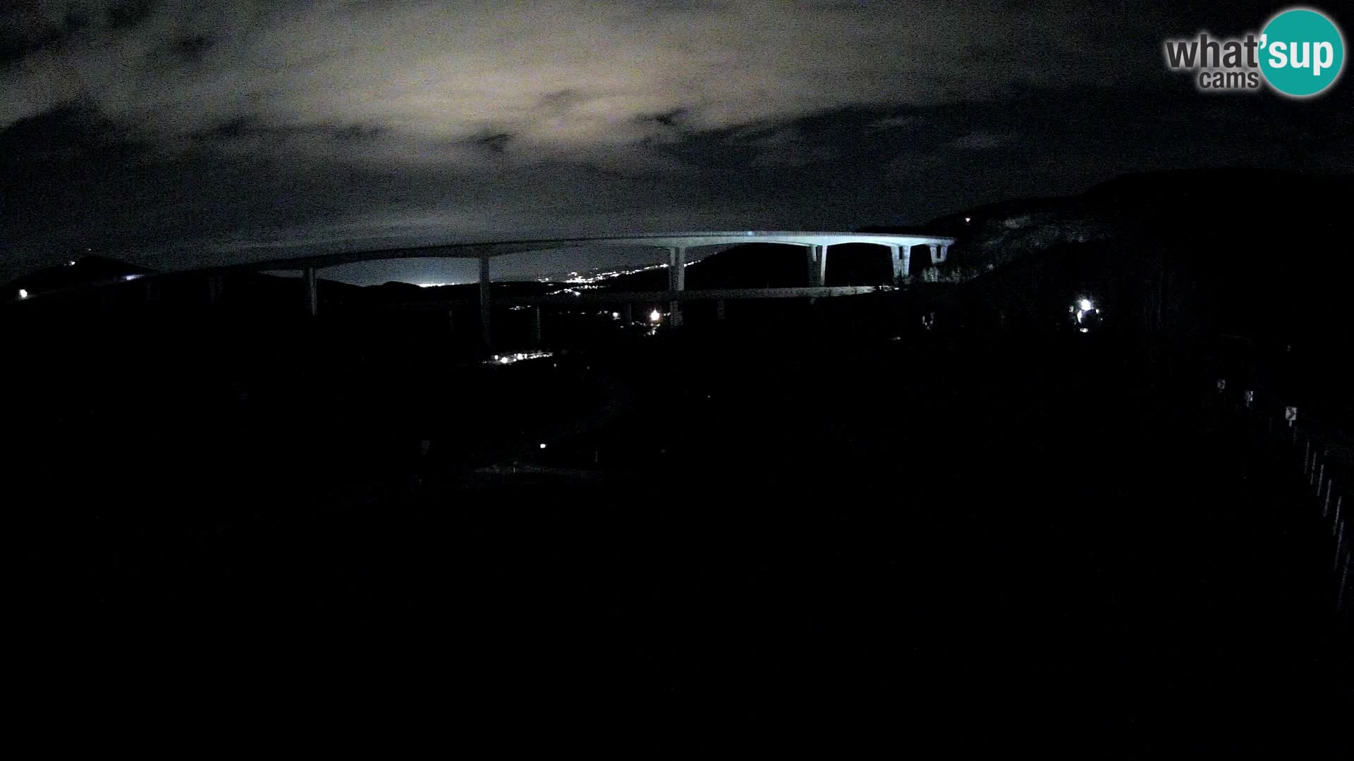 Webcam Črni Kal Viaduct – view from Viki Burger