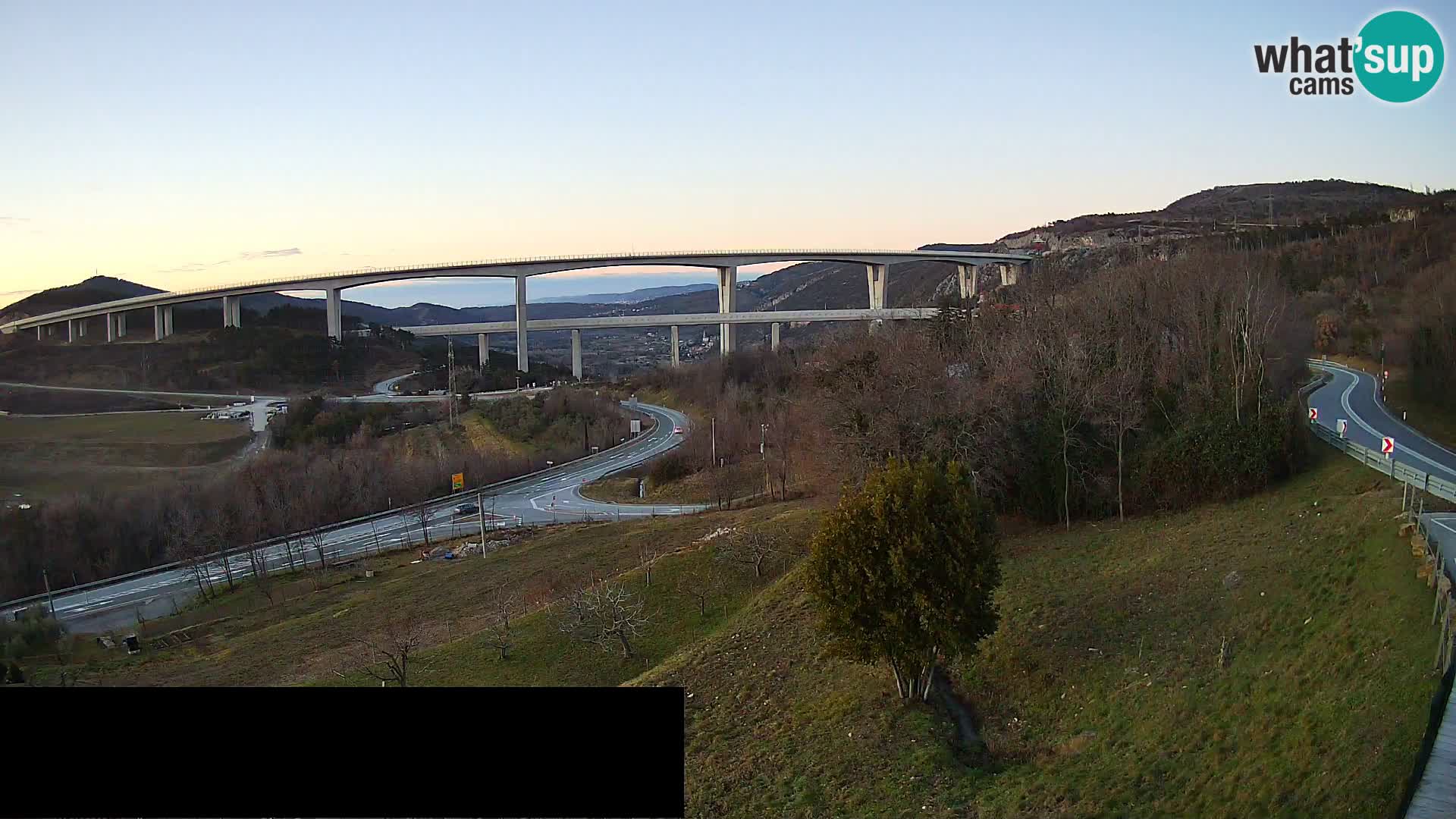 Live cam Črni Kal Viaduc – Viki Burger